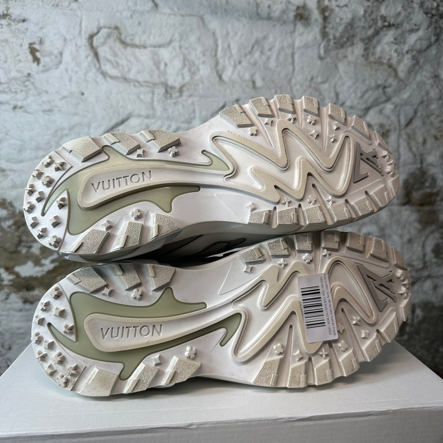 Louis Vuitton Grey White Tatic Trainer Sneaker Sz 10 (8.5LV)