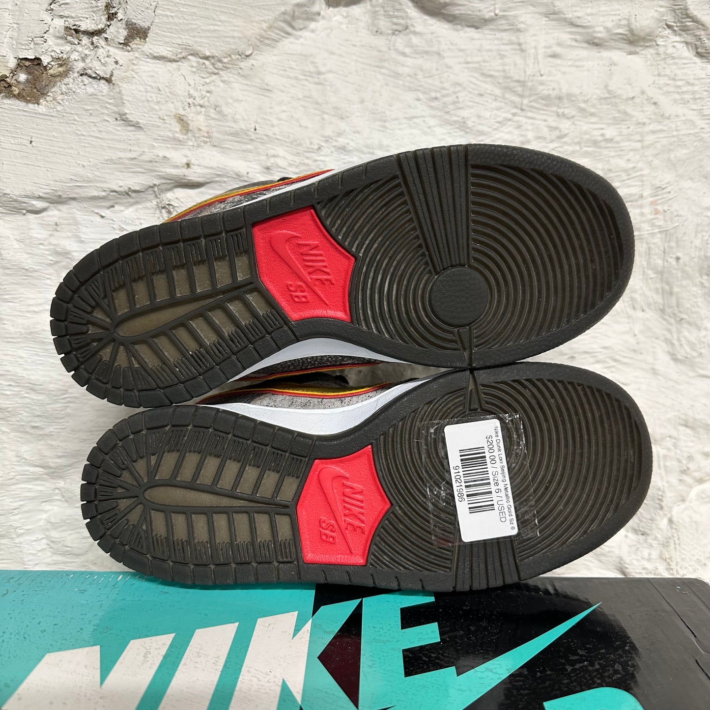 Nike Dunk Low Beijing Metallic Gold Sz 6