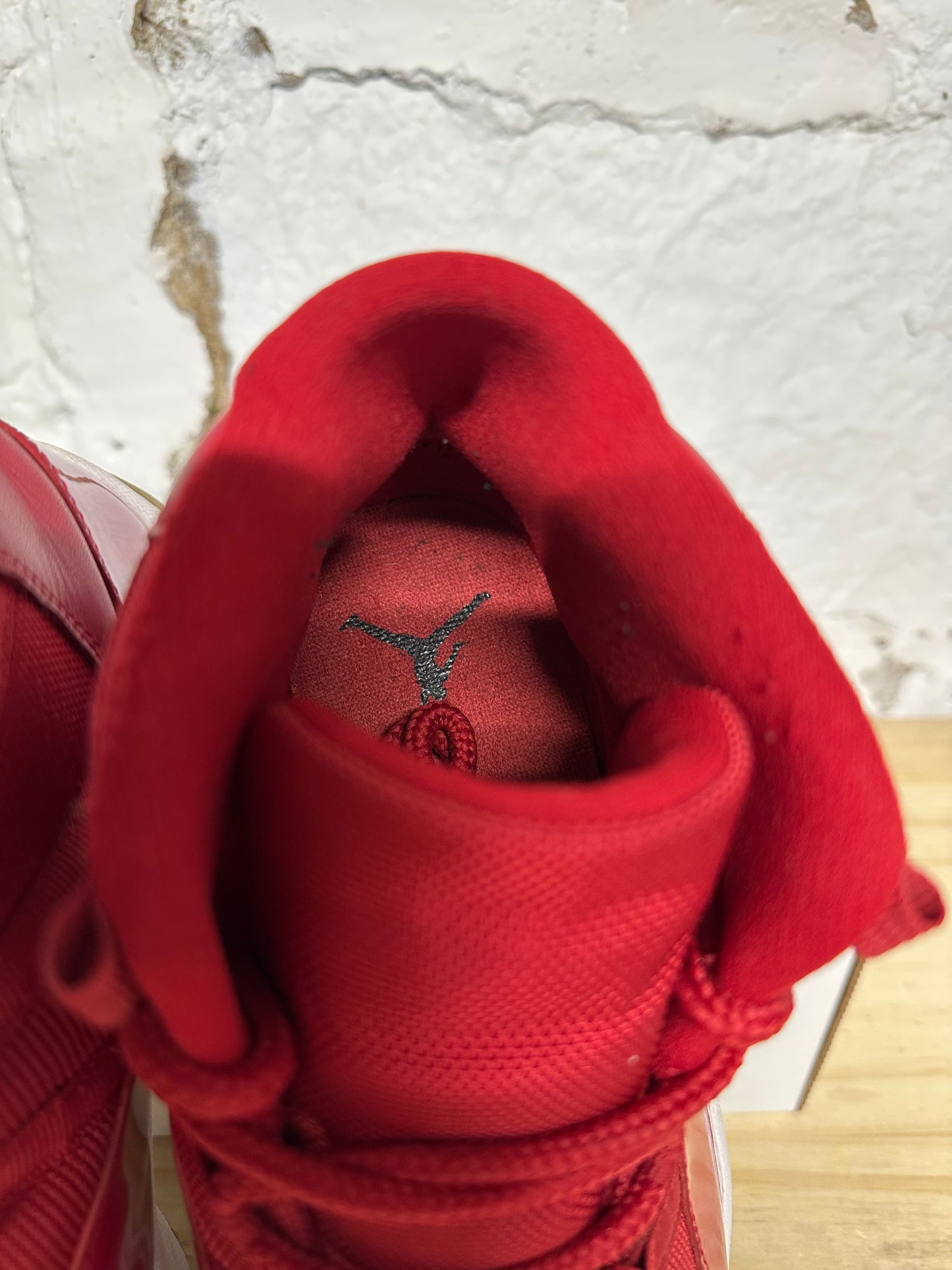 Air Jordan High 11 Win Like 96 Sz 11