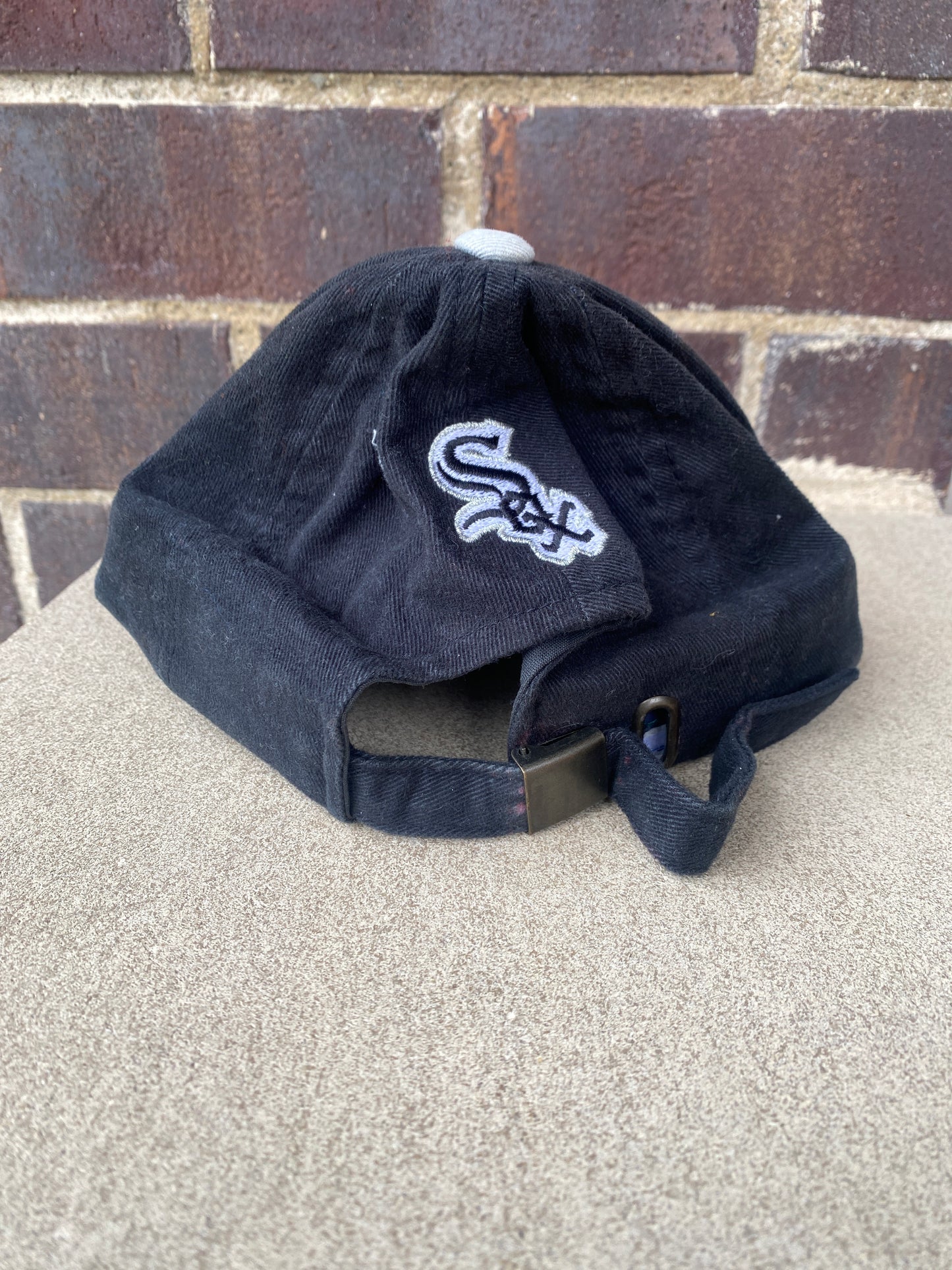 Chicago White Sox Adjustable Strap Hat