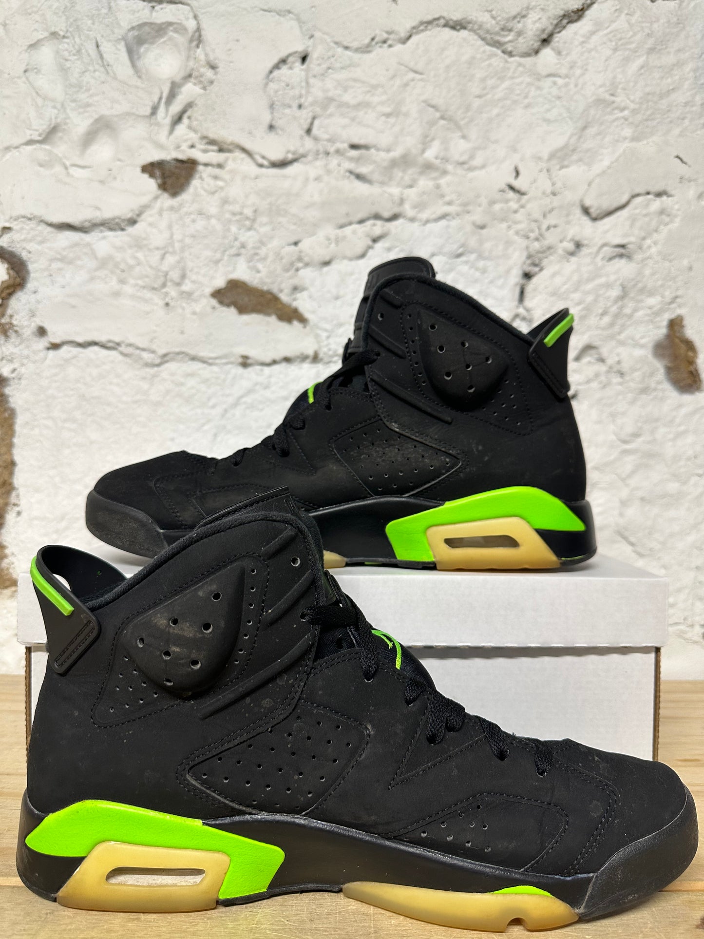 Air Jordan 6 Electric Green Sz 10.5