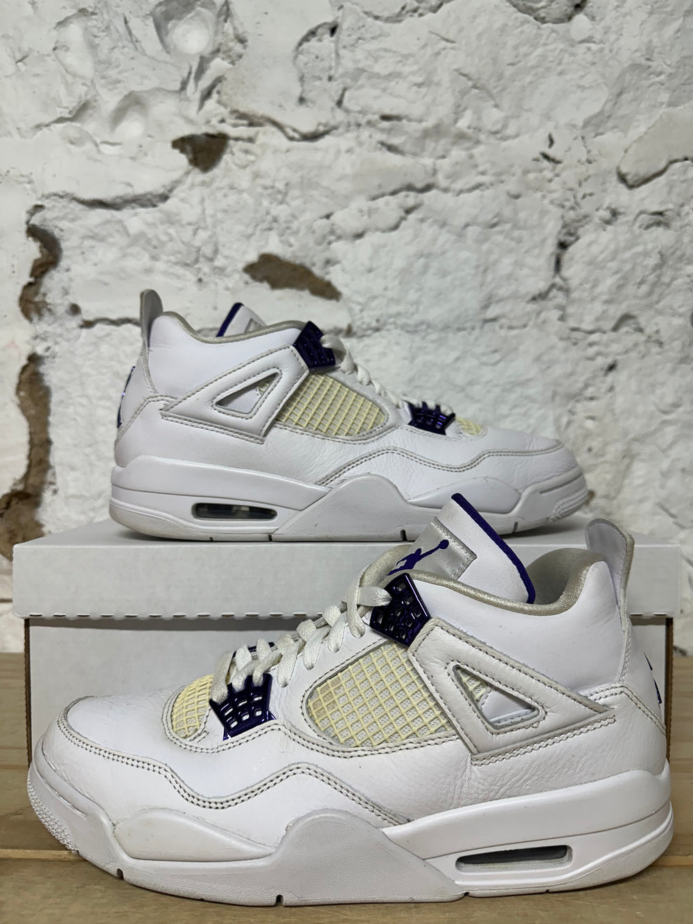 Air Jordan 4 Metallic Purple Sz 9.5