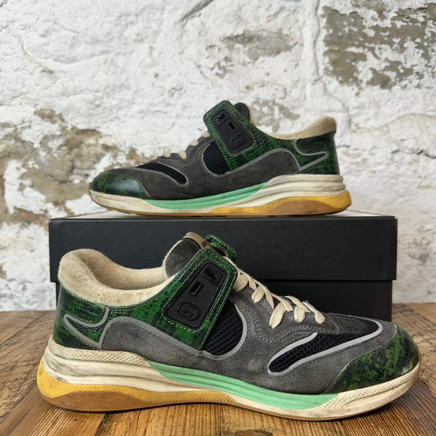 Gucci Ultrapace Gray Green Sneaker Sz 9