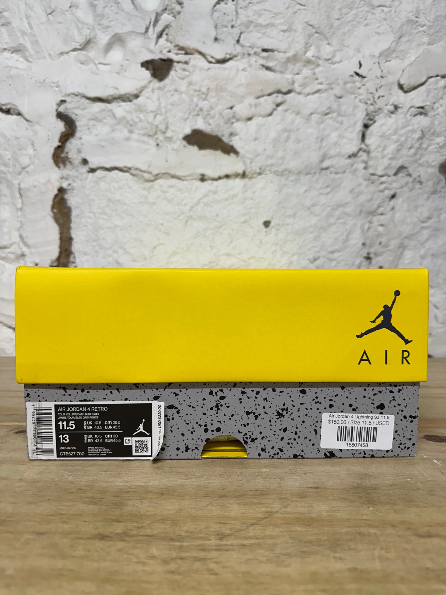 Air Jordan 4 Lightning Sz 11.5