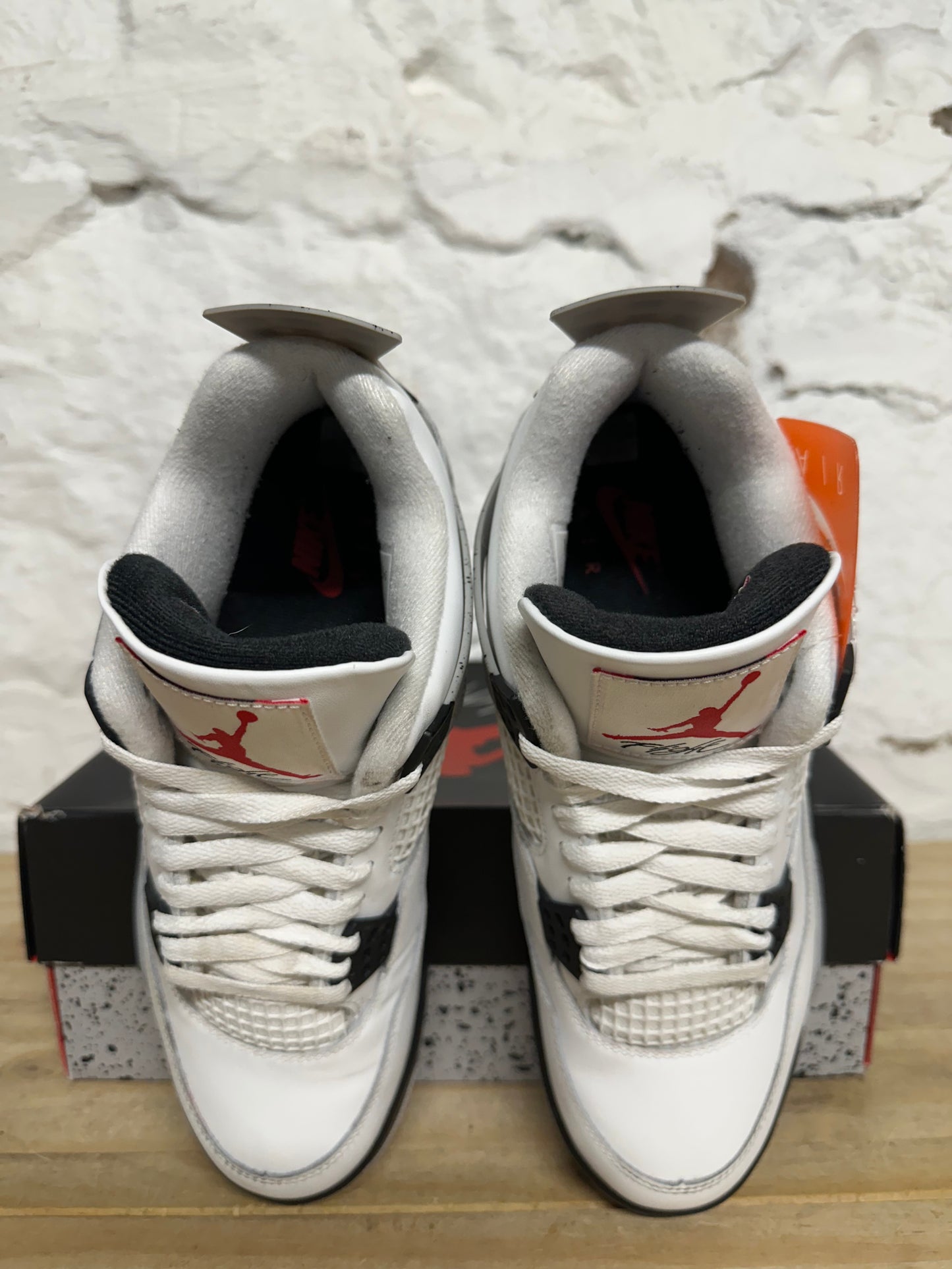 Air Jordan 4 White Cement Sz 9