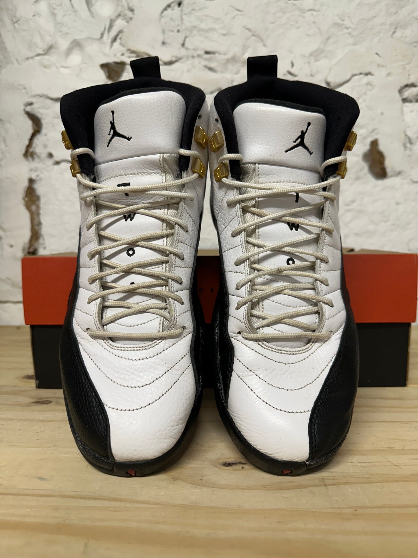 Air Jordan 12 Taxi Sz 11.5