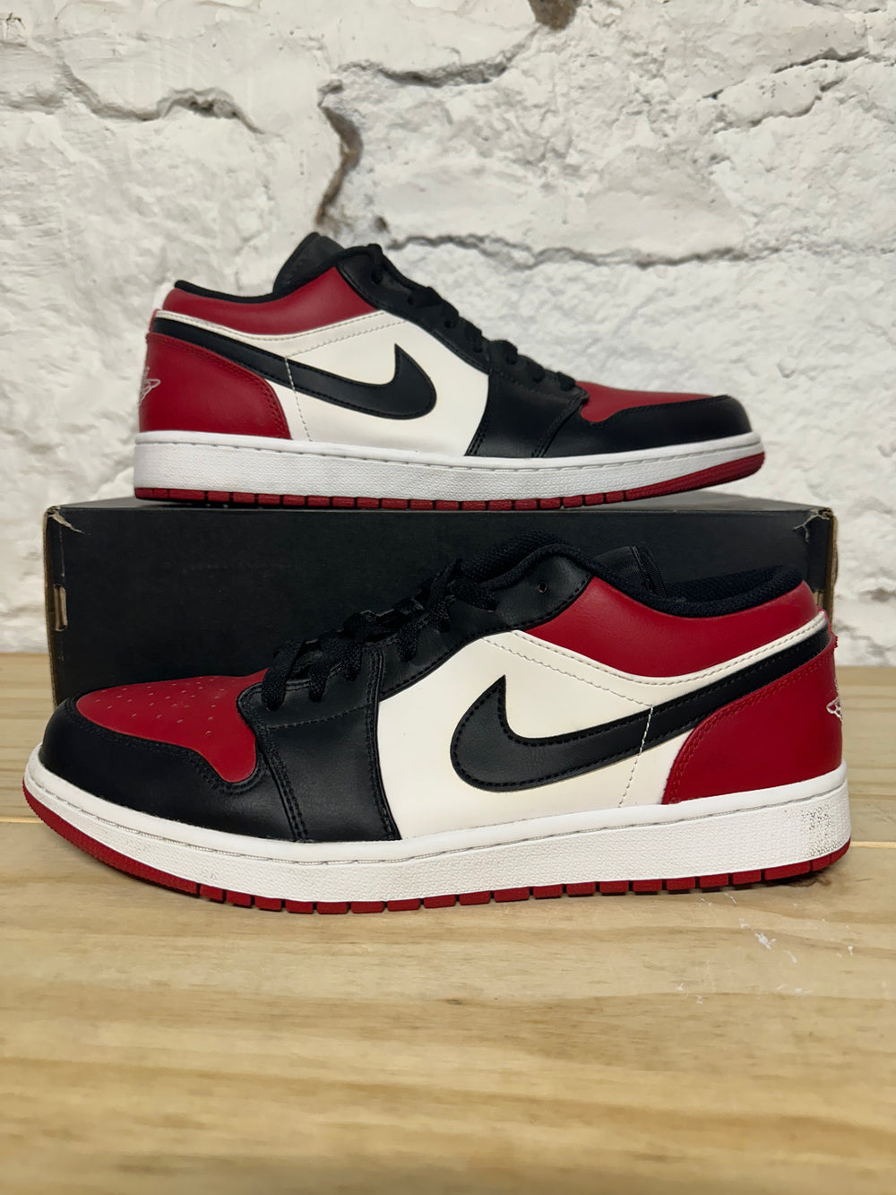 Air Jordan 1 Low Bred Toe Sz 12