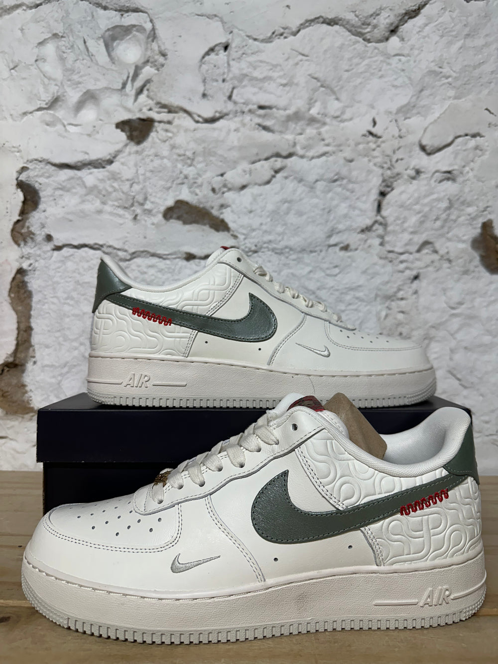 Nike Air Force 1 Low Year Of the Snake Sz 11.5 DS