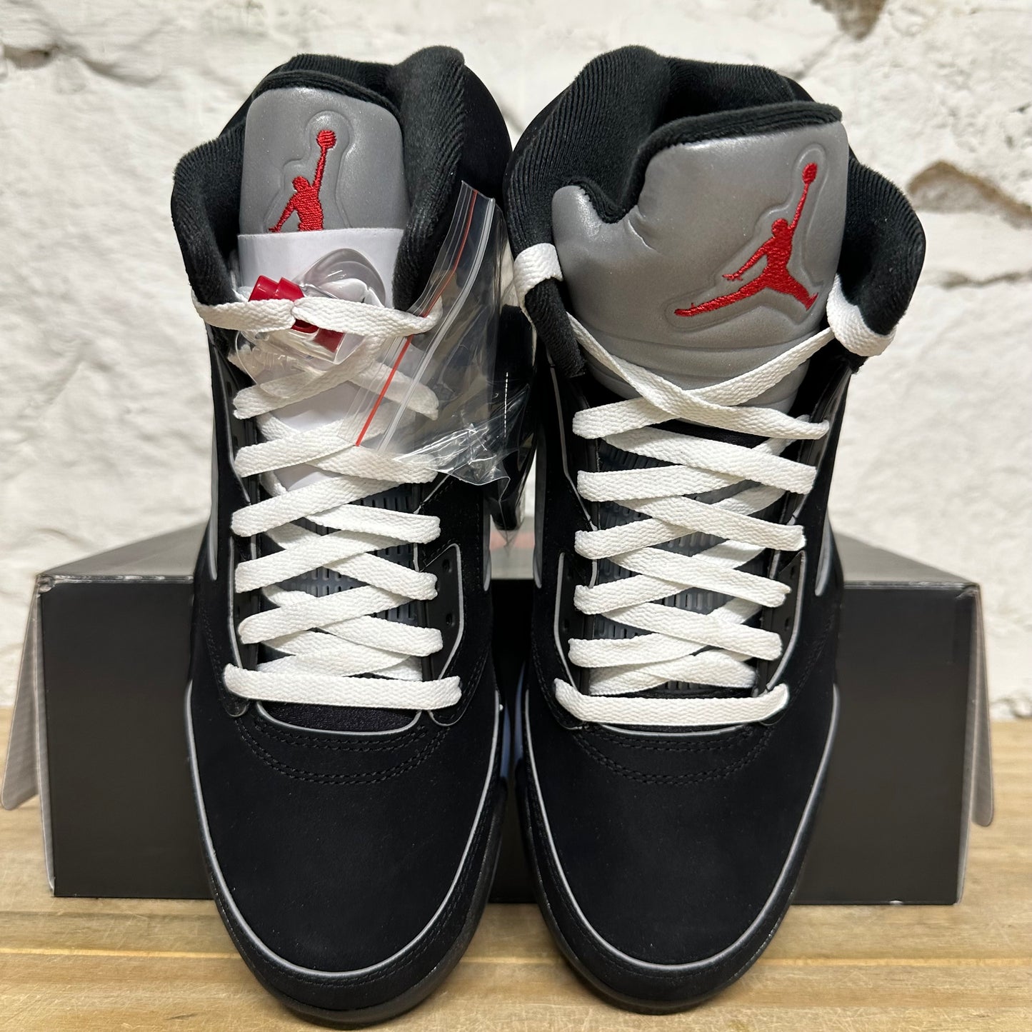 Air Jordan 5 Black Metallic Reimagined Sz 9.5 DS
