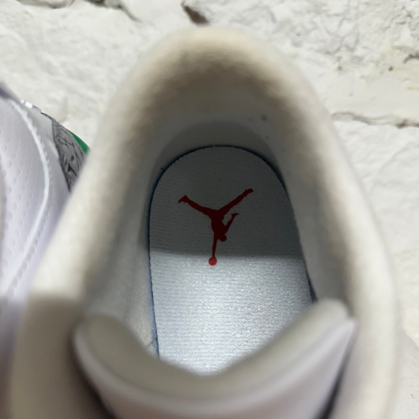 Air Jordan 3 Lucky Green Sz 8.5 (10W)