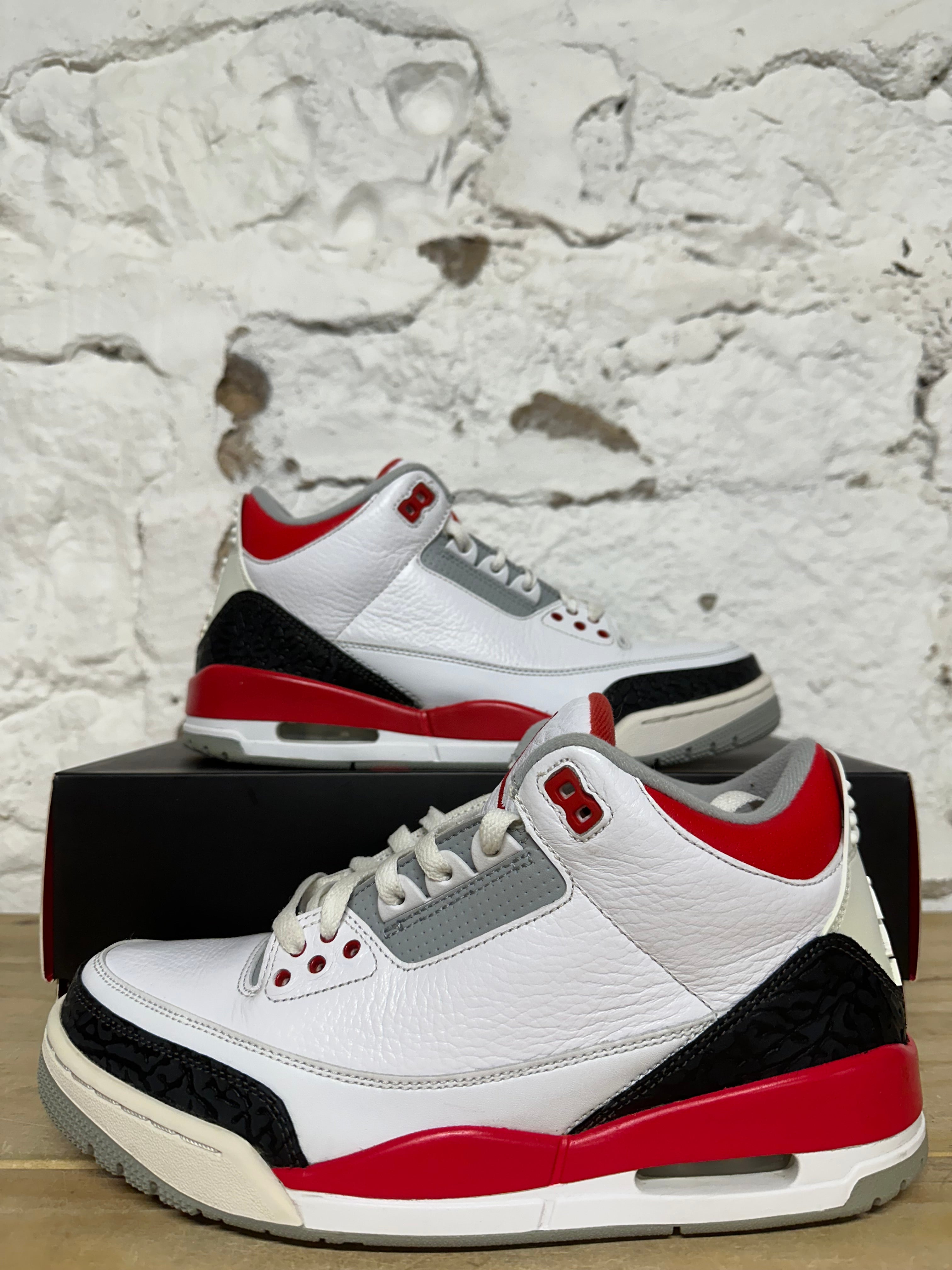 Air Jordan 3 Fire Red (2013) Sz 9