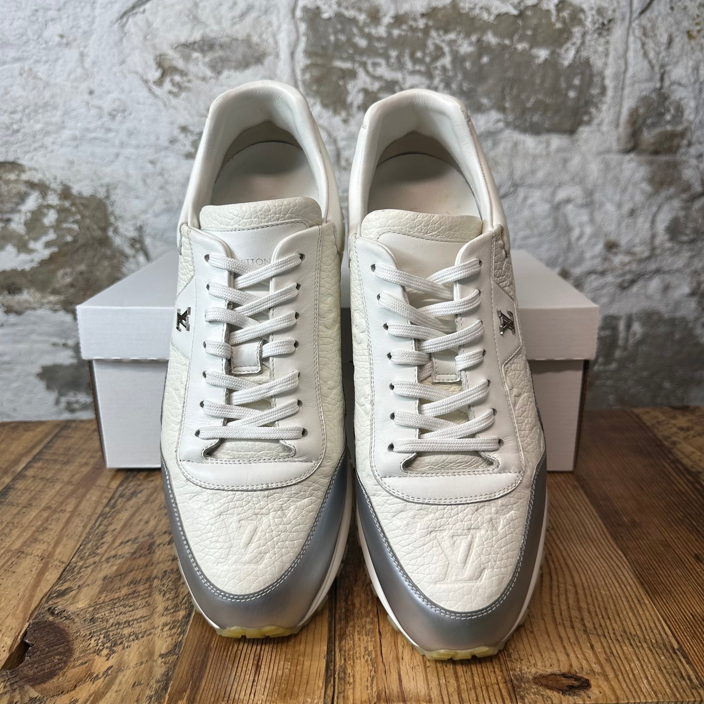 Louis Vuitton White Monogram Silver Runaway Sneaker Sz 11.5 (10LV)