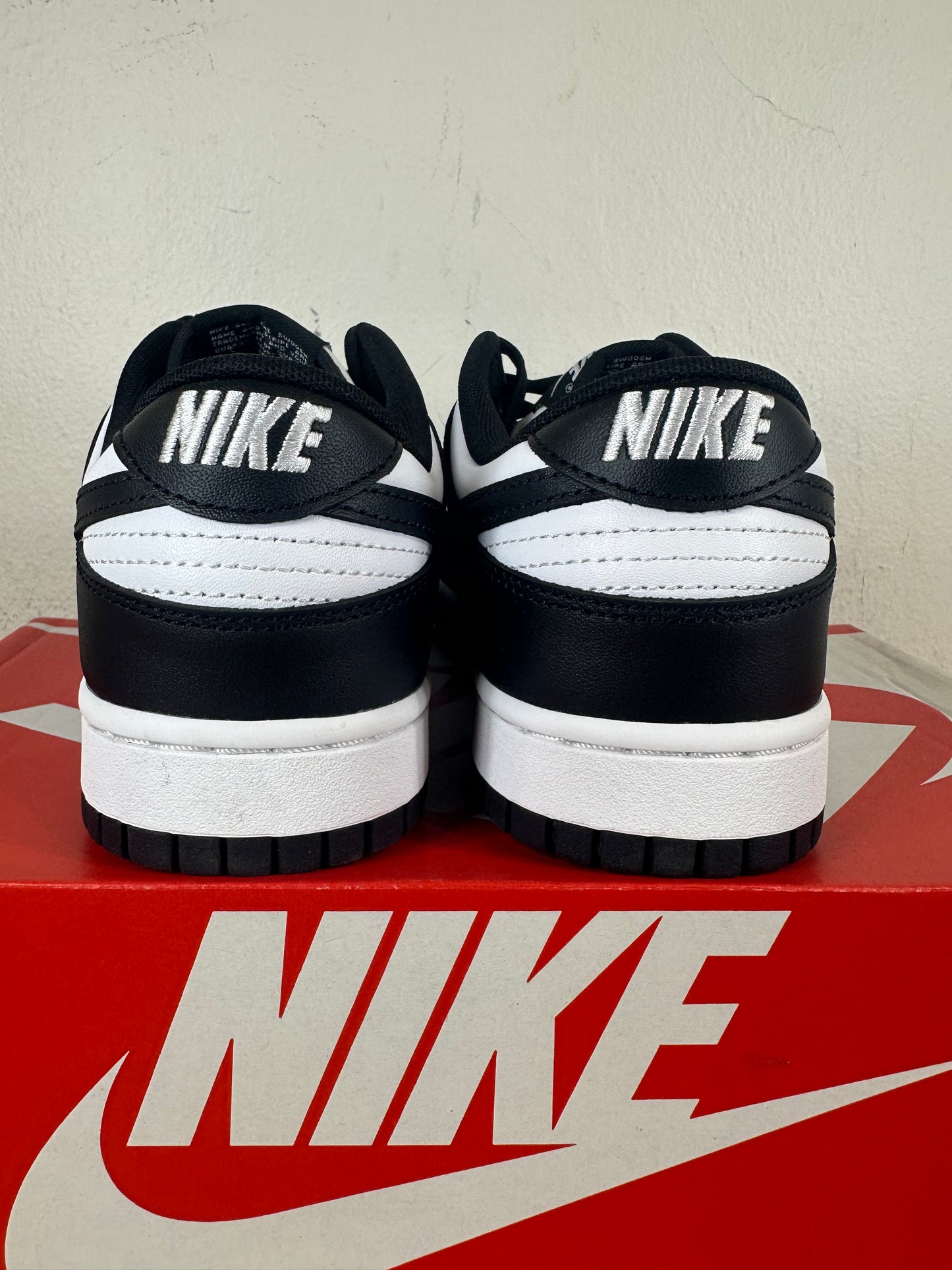Nike Dunk Low Panda Sz 9 DS