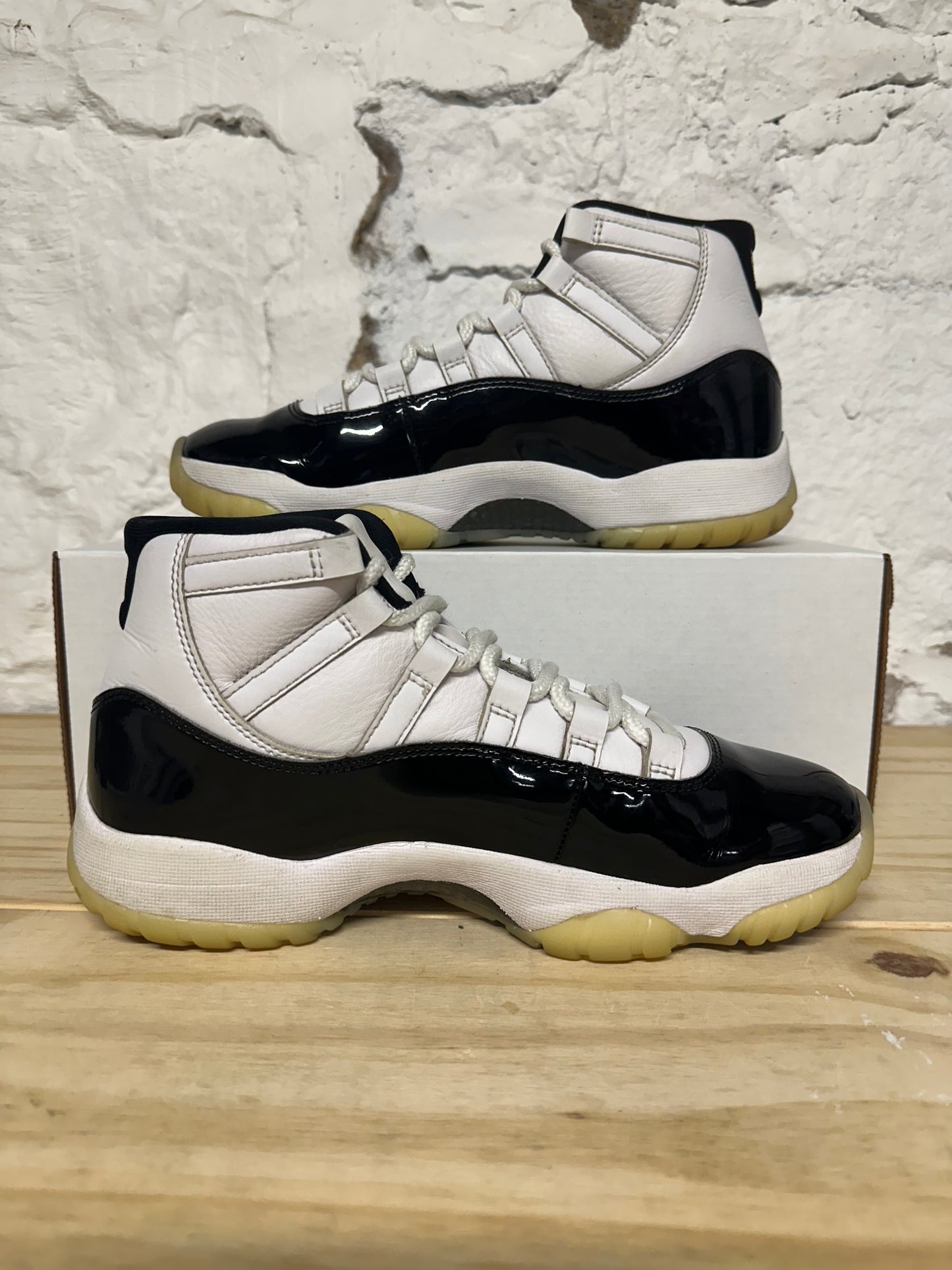 Air Jordan 11 High Gratitude Sz 8