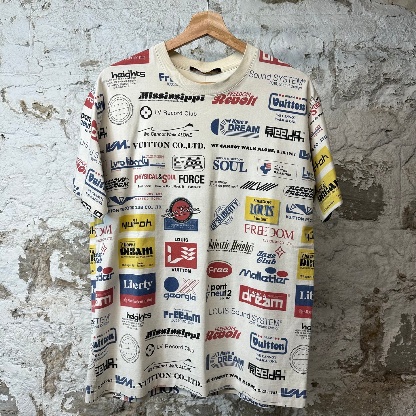 Louis Vuitton Signature Logos T-Shirt White Sz M
