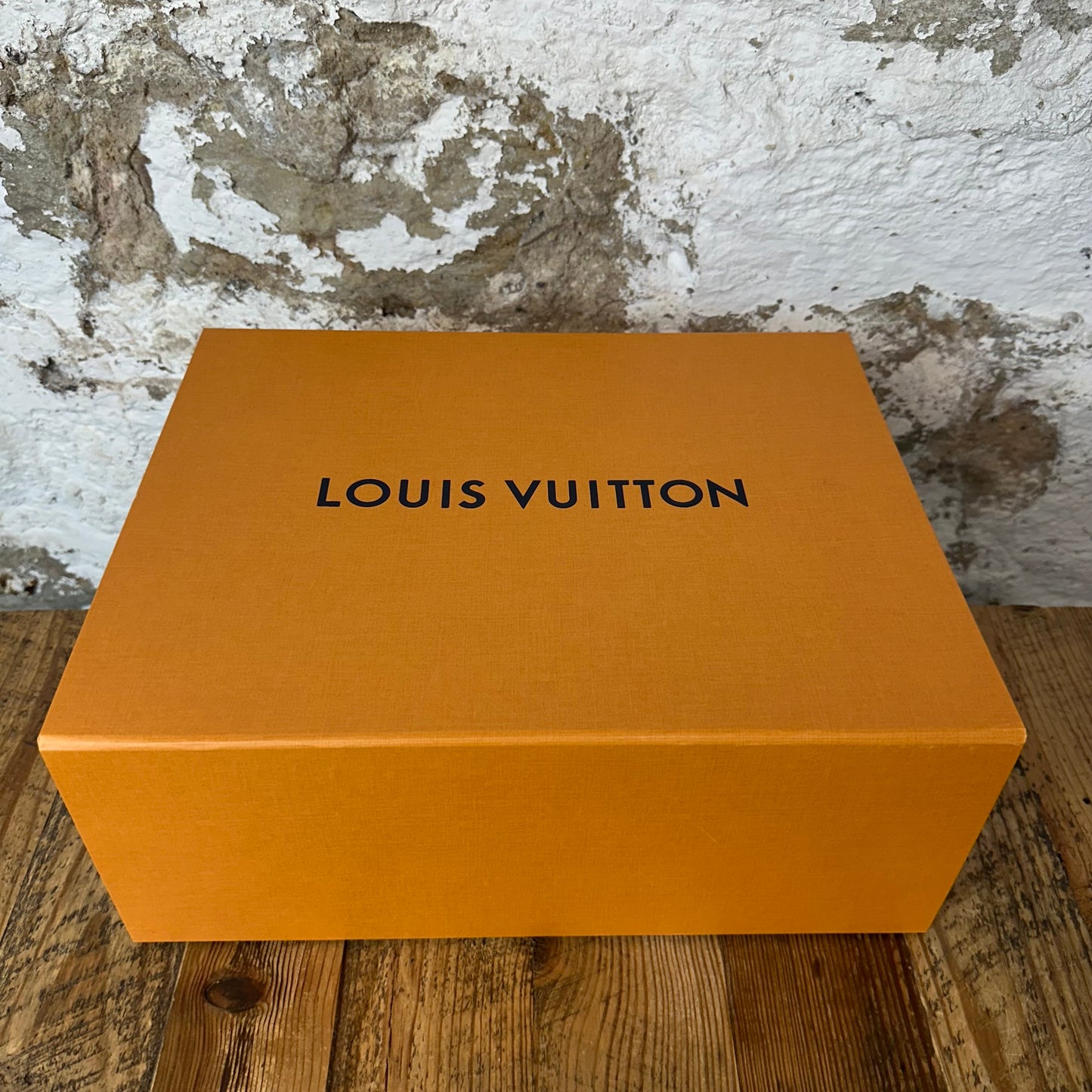 Louis Vuitton Grey White Monogram Trainer Sz 9 (7.5LV)