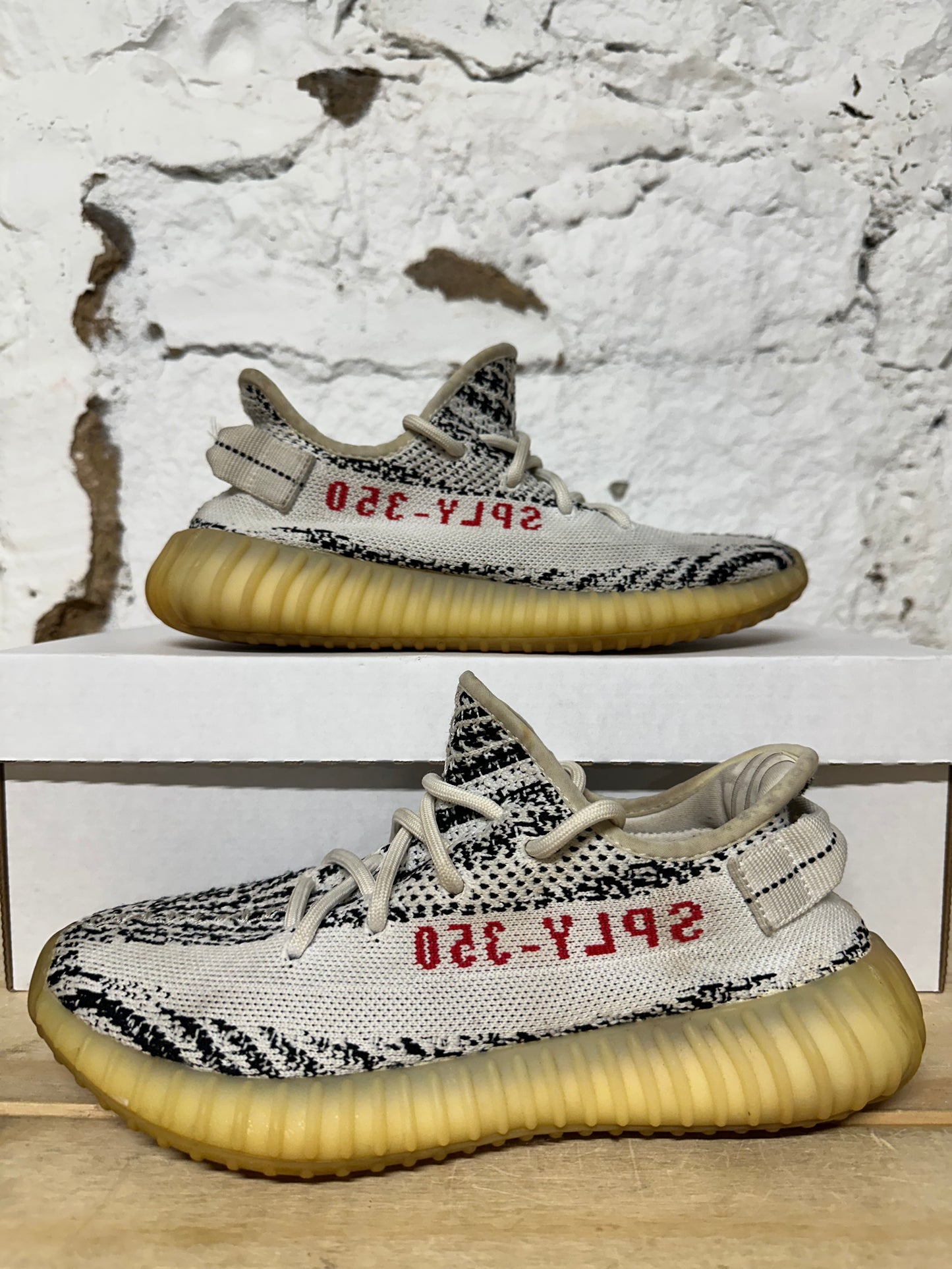 Yeezy 350 V2 Zebra Sz 6.5