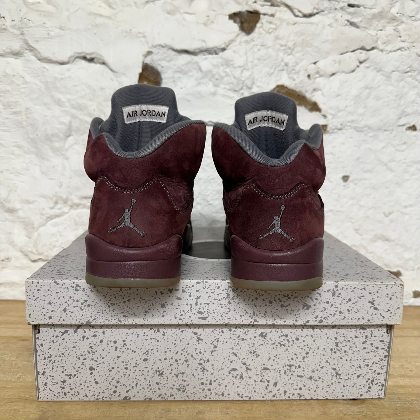 Air Jordan 5 Burgundy Sz 9