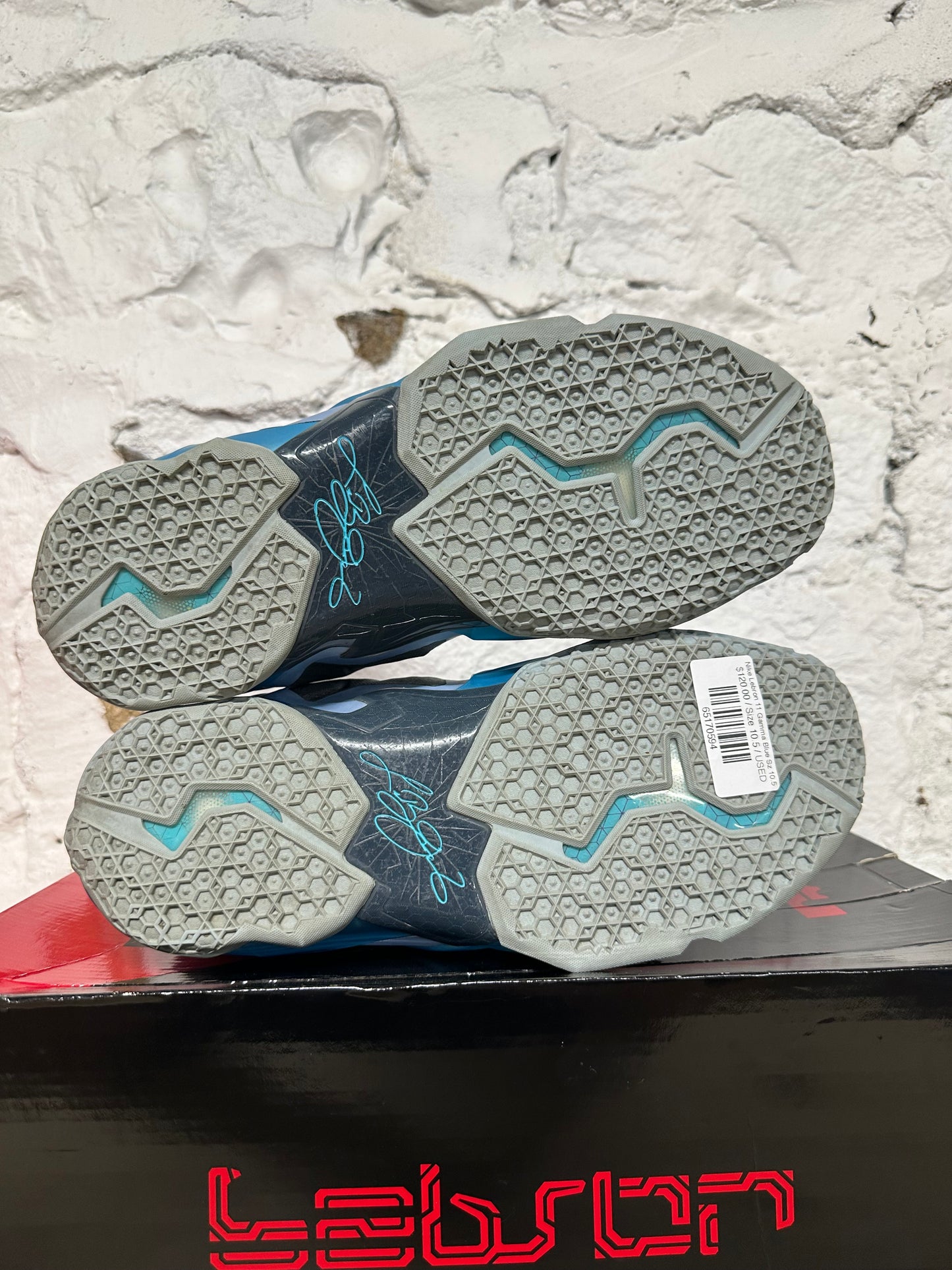 Nike LeBron 11 Gamma Blue Sz 10.5