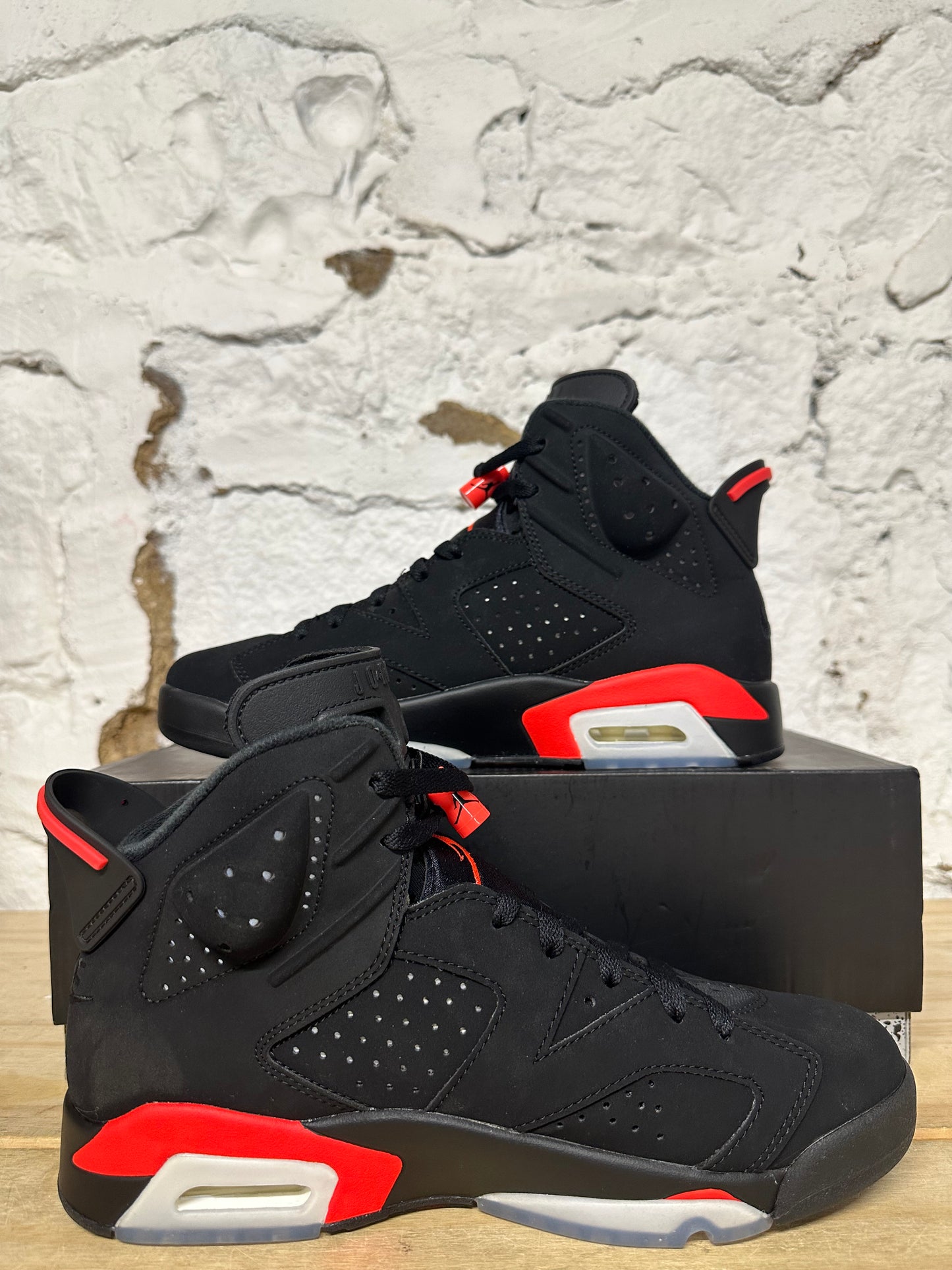 Air Jordan 6 Infrared Black (2019) Sz 8 DS