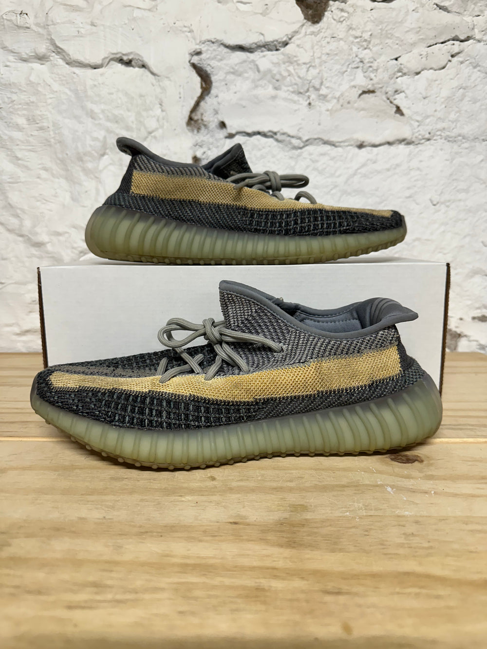 Yeezy 350 V2 Ash Blue Sz 10