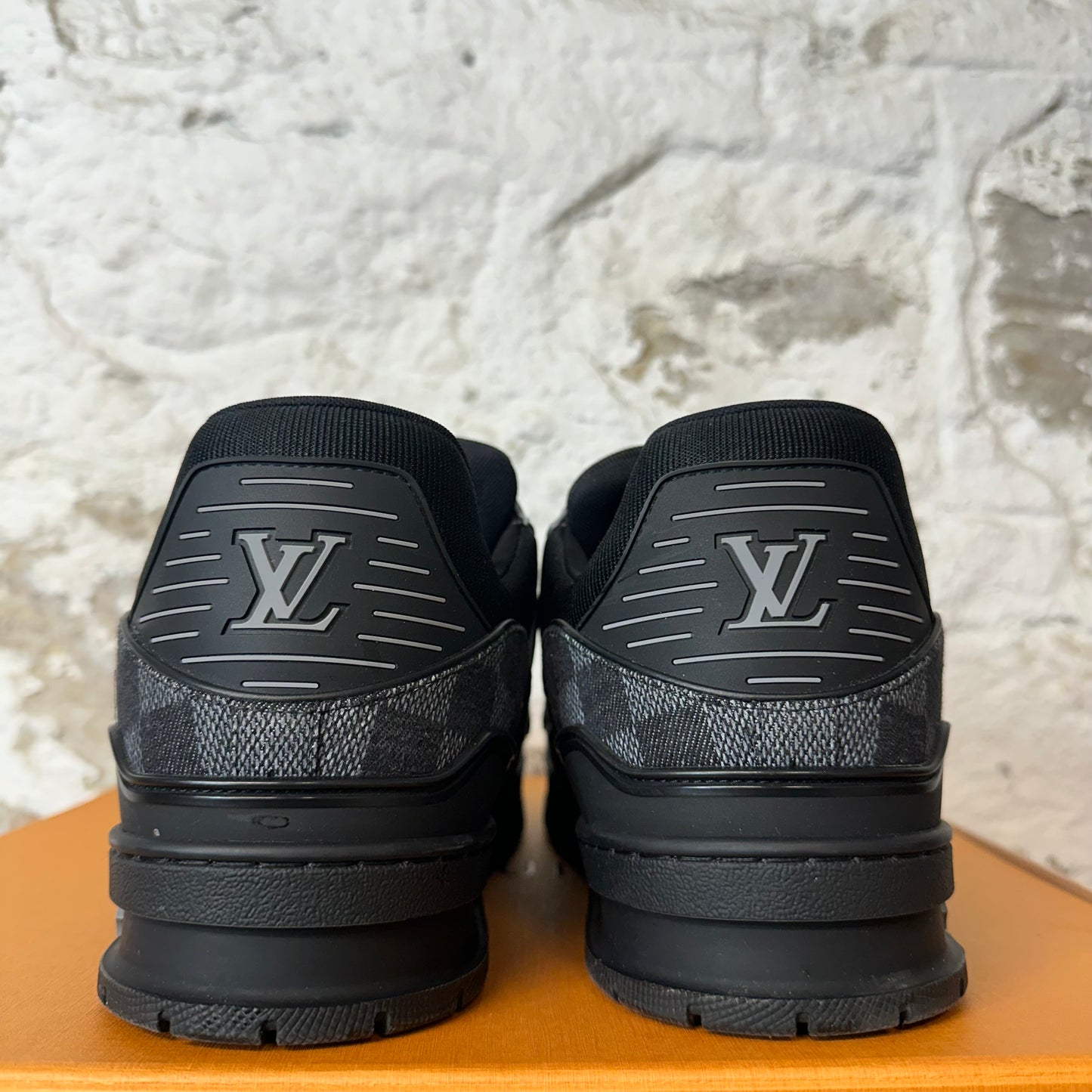 Louis Vuitton Graphite Damier Black Trainer Sneaker Sz 14.5 (13LV)