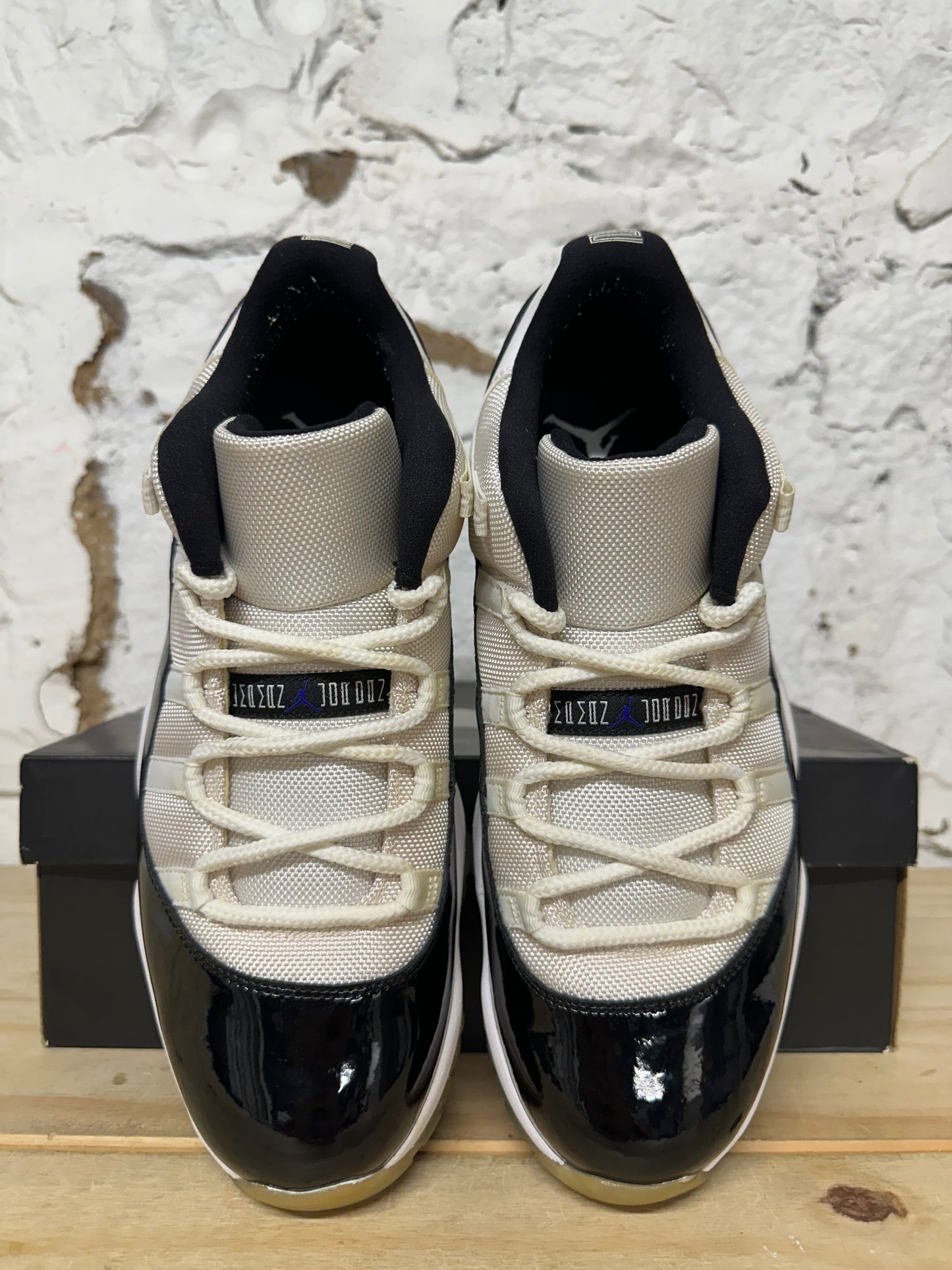 Air Jordan 11 Low Concord Sz 11.5