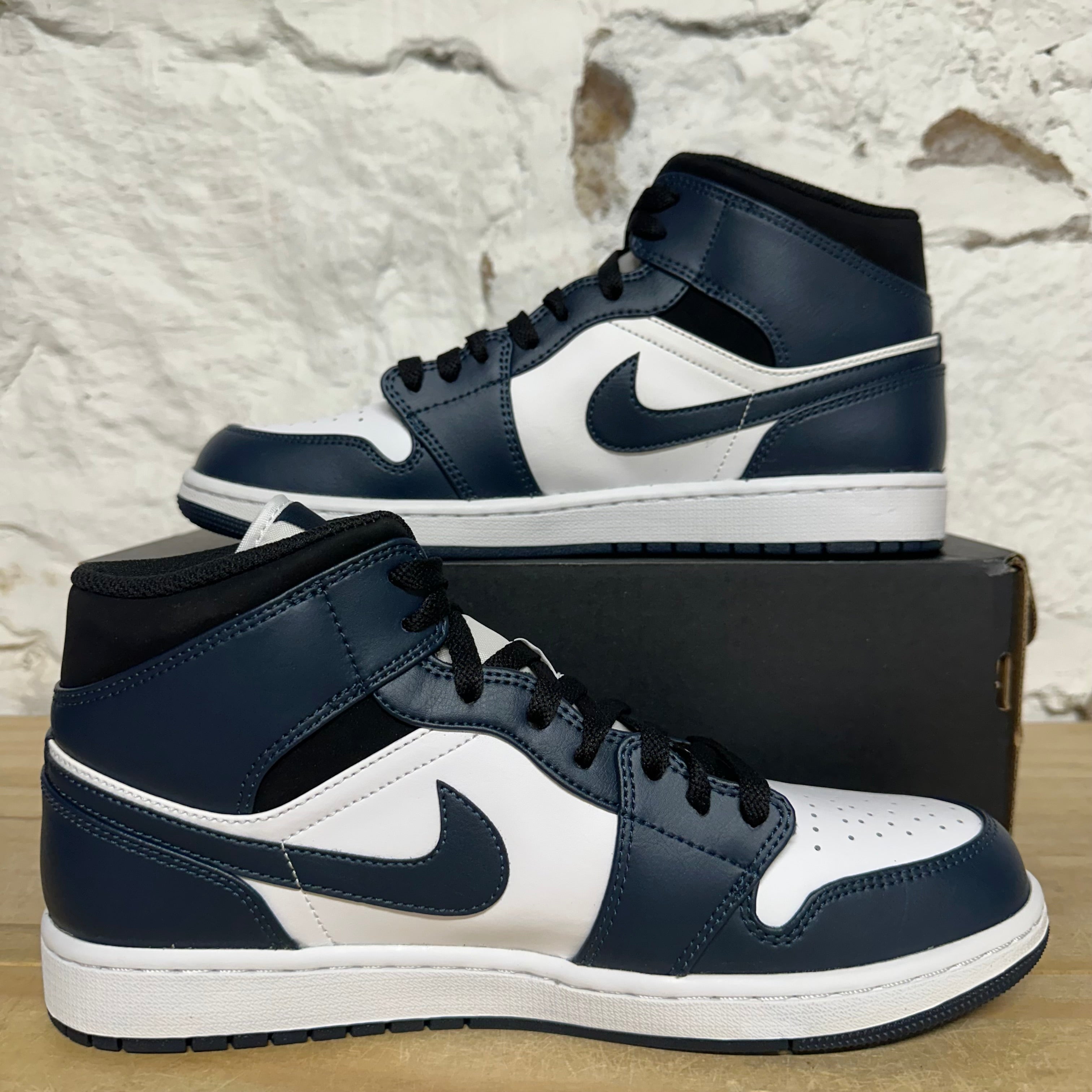 Air Jordan 1 Mid Armory Navy Sz 10.5 DS