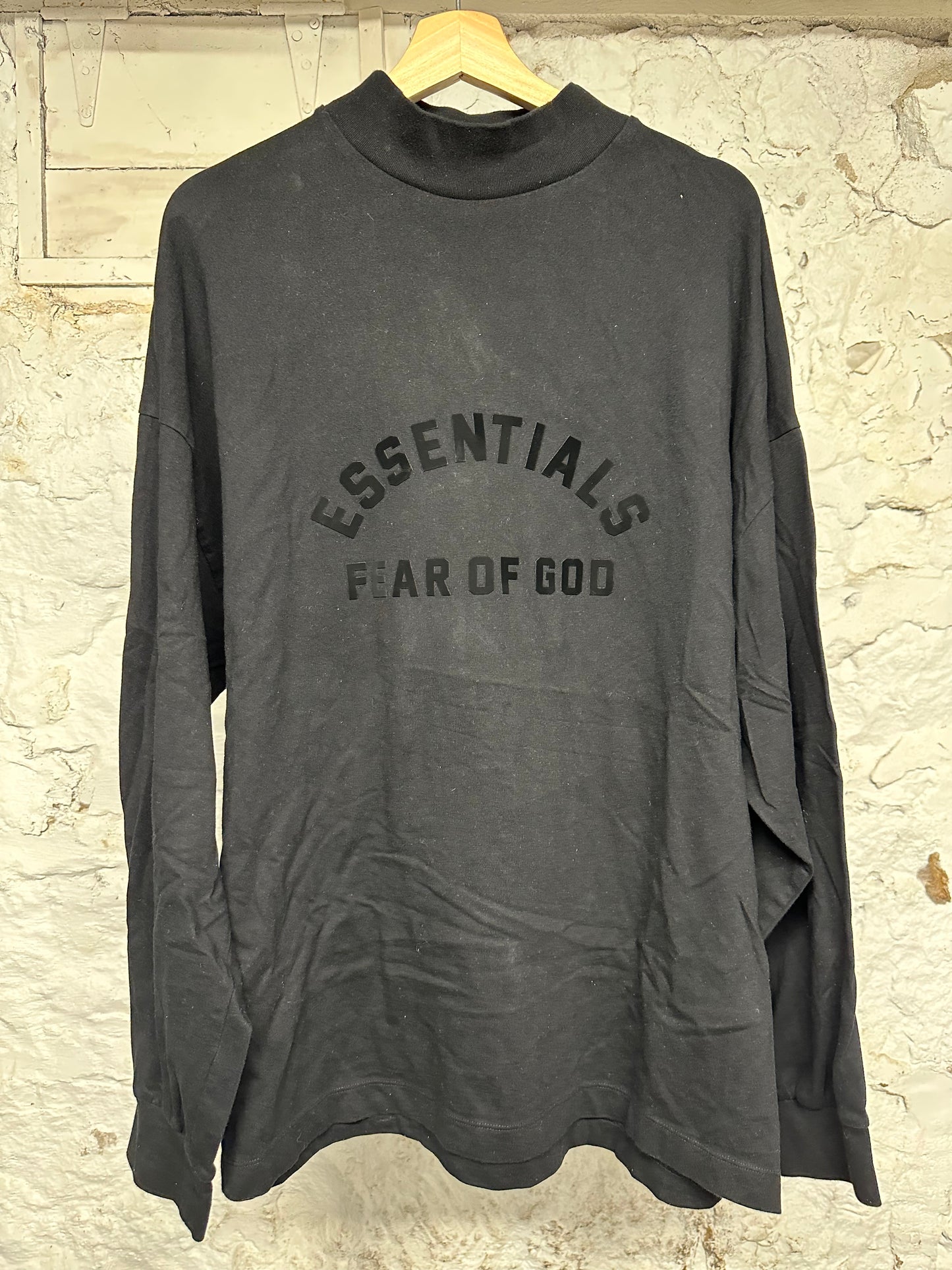 Fear of God Essentials Arc Logo Black L/S T-Shirt Sz M