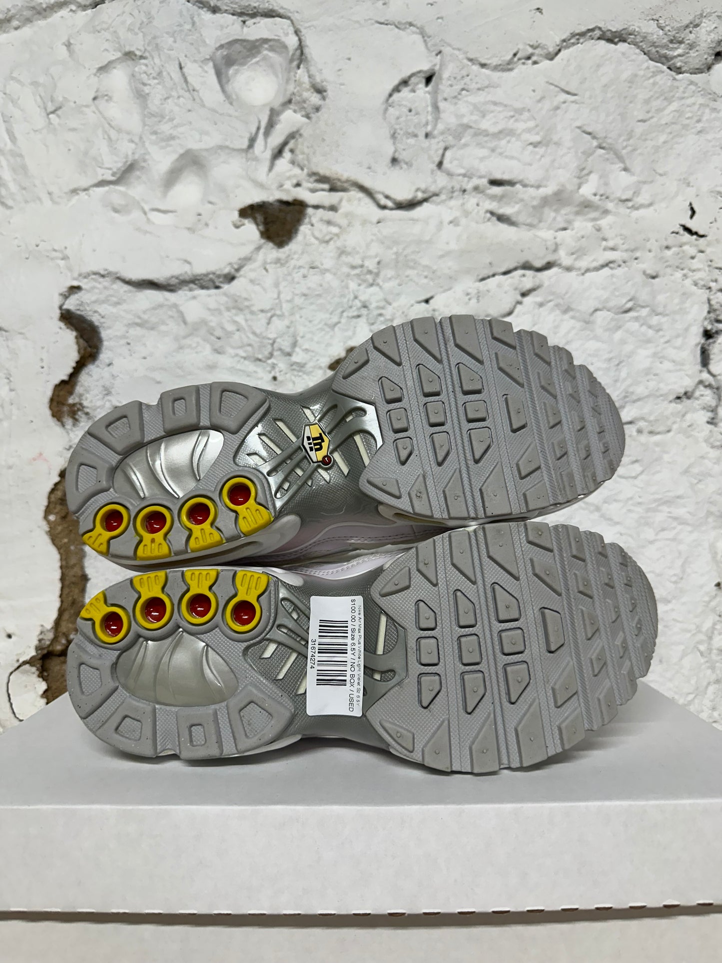 Nike Air Max Plus White Light Violet Sz 6.5Y