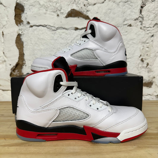 Air Jordan 5 Fire Red Black Tongue (2025) Sz 7