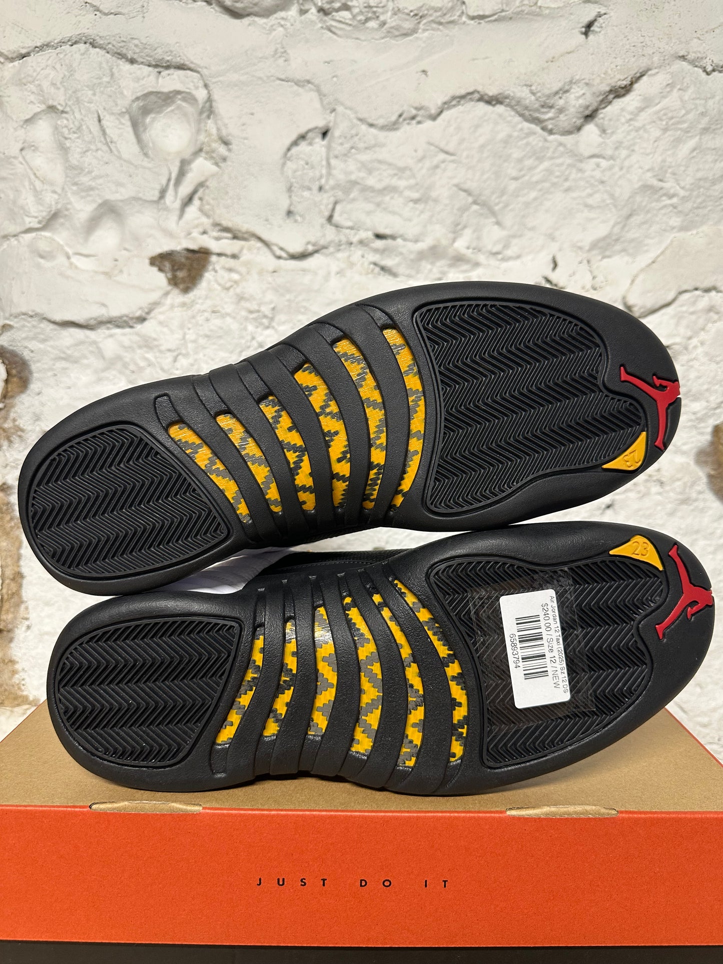 Air Jordan 12 Taxi (2025) Sz 12 DS