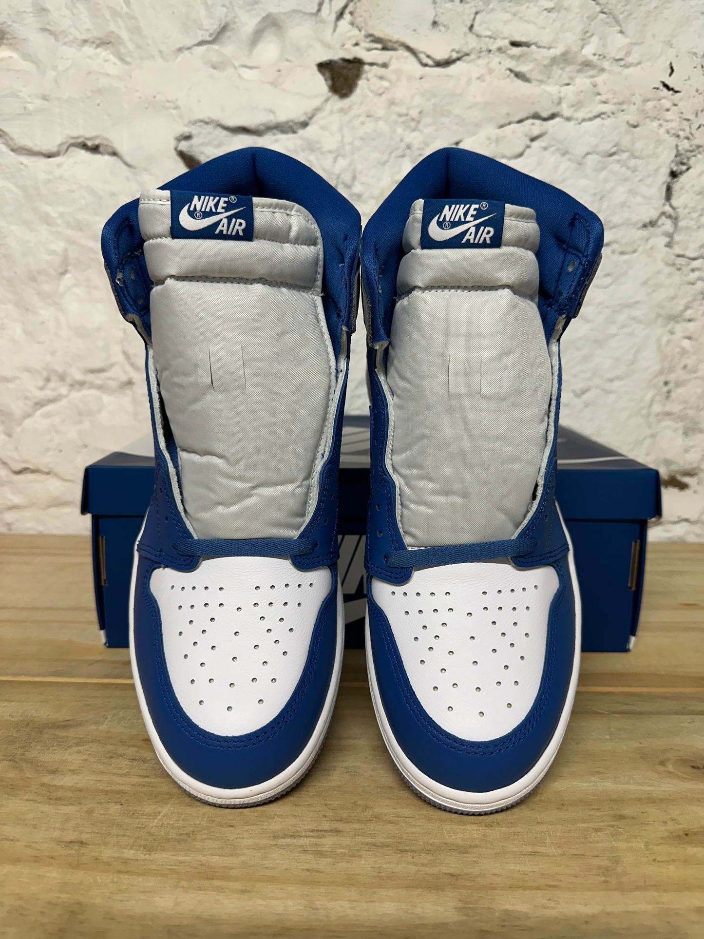 Air Jordan 1 High True Blue Sz 12.5 DS