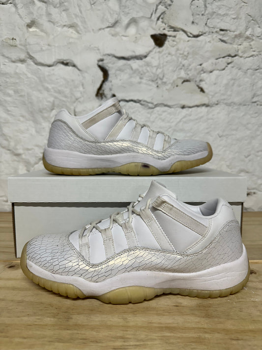 Air Jordan 11 Low Frost White Sz 8.5