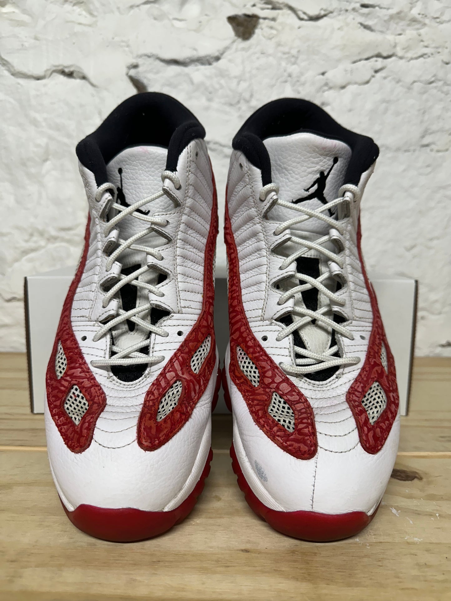 Air Jordan 11 Low IE Gym Red Sz 13