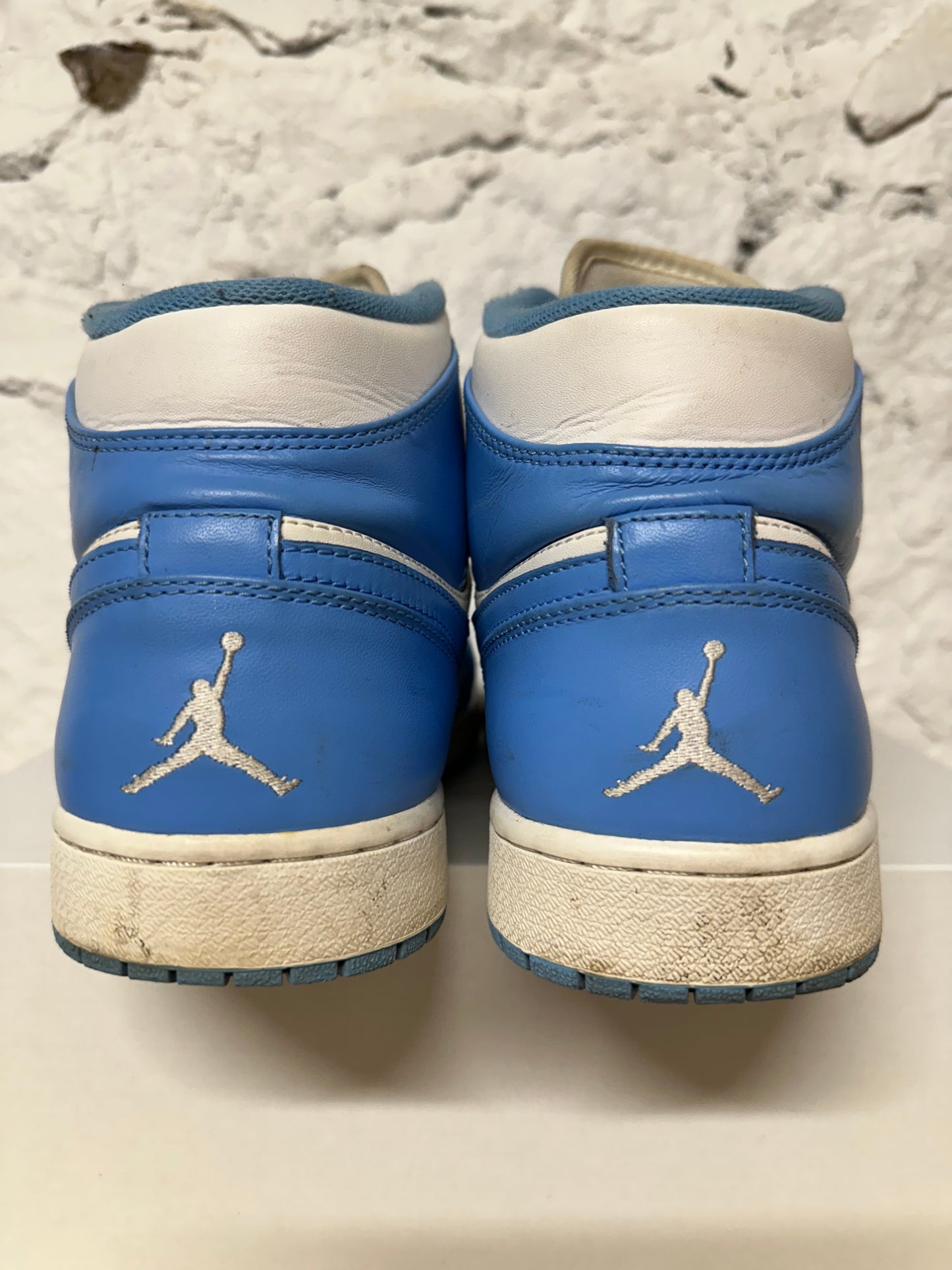 Air Jordan 1 Mid UNC Sz 13