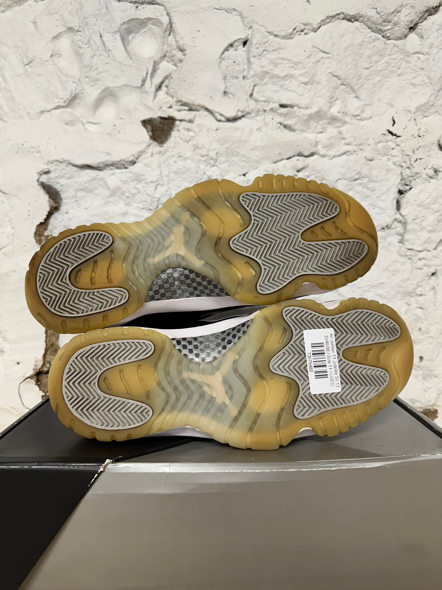 Air Jordan 11 High Jubilee Sz 11