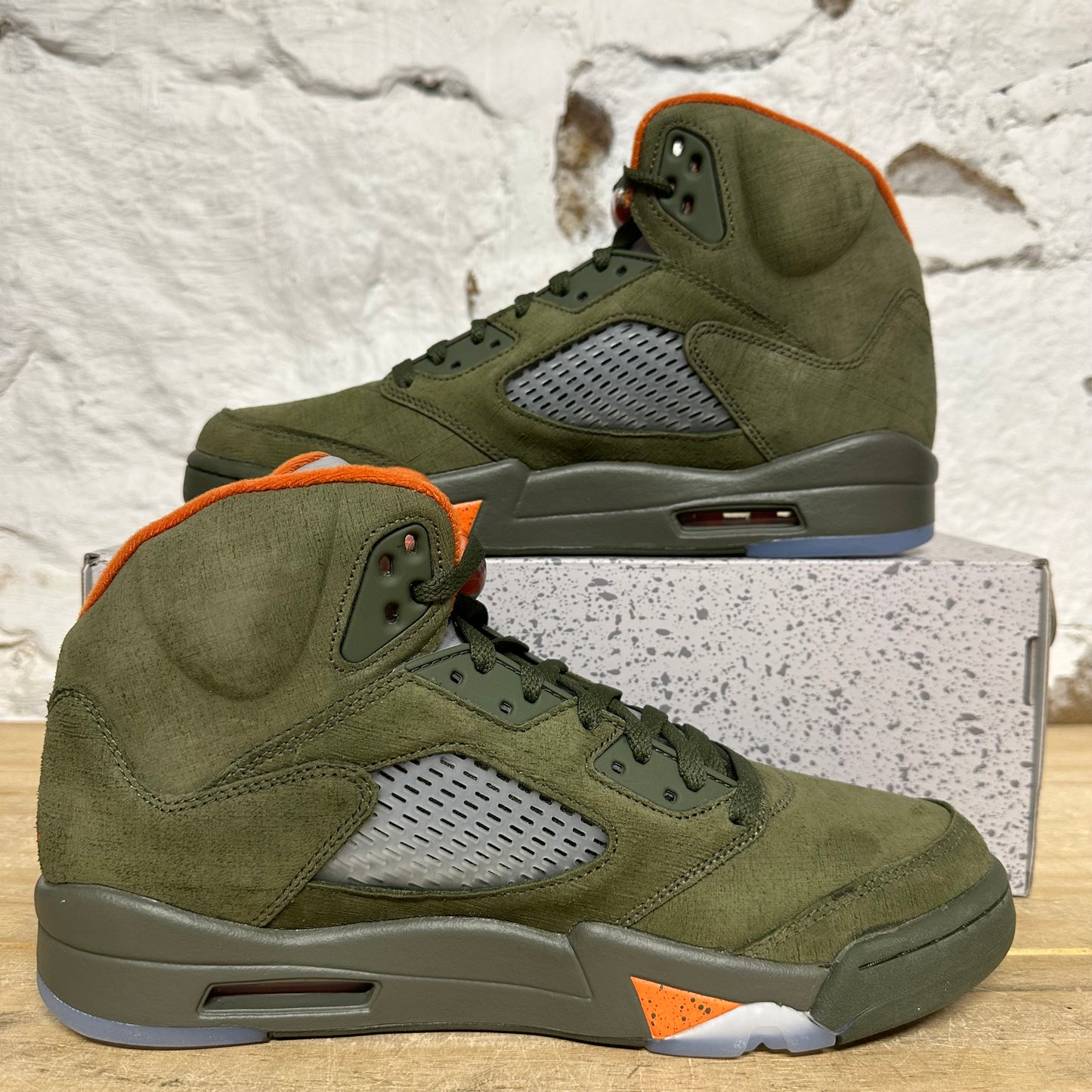 Air Jordan 5 Olive Sz 10 DS