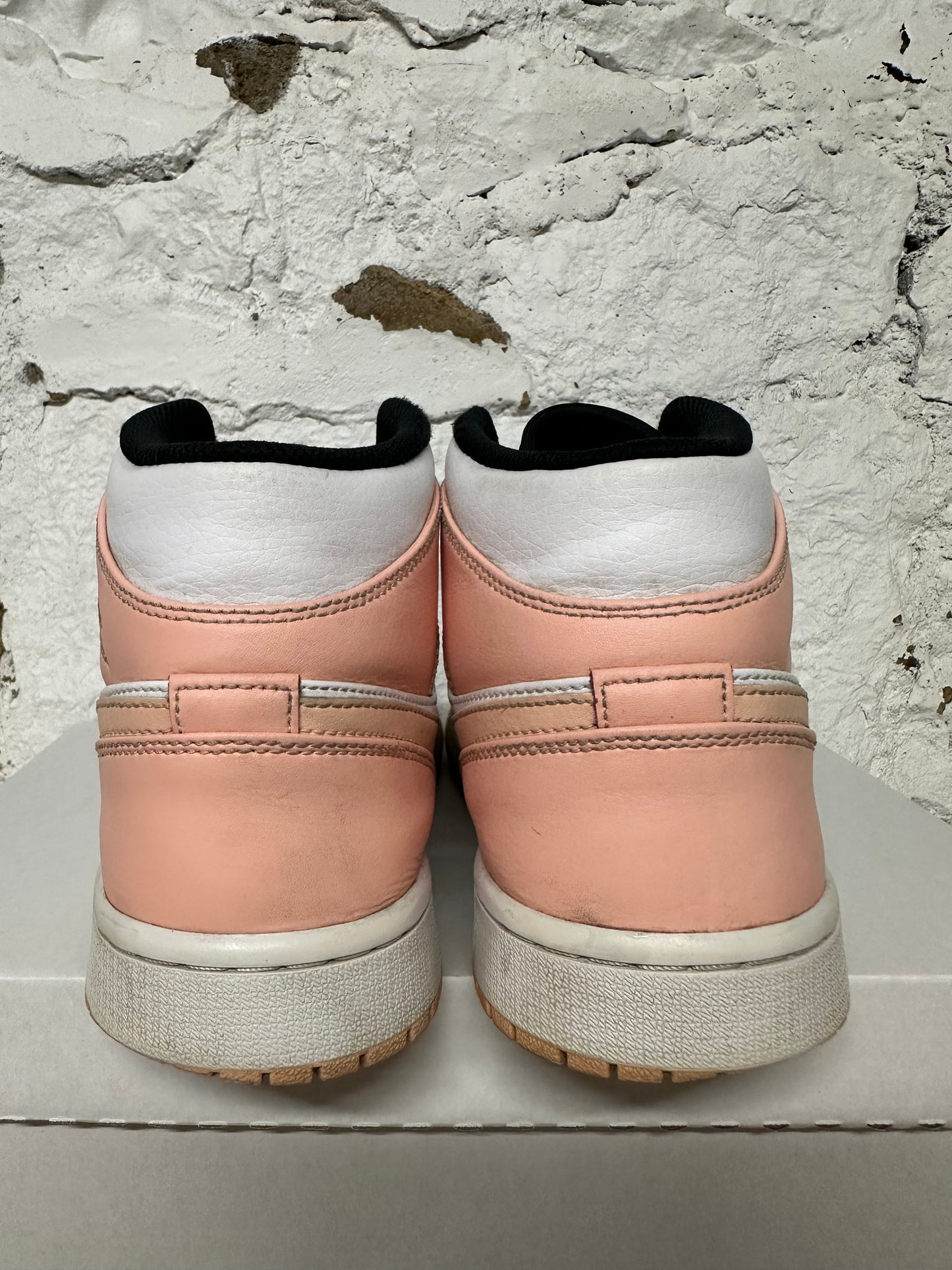 Air Jordan 1 Mid Crimson Tint Sz 9.5