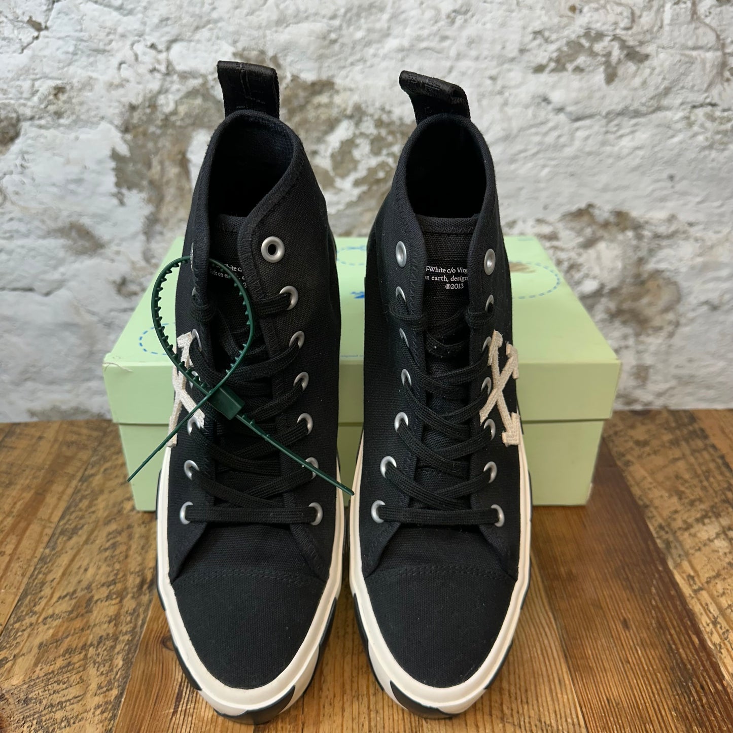 Off-White White Arrow Black Vulc High Sz 10 (43)