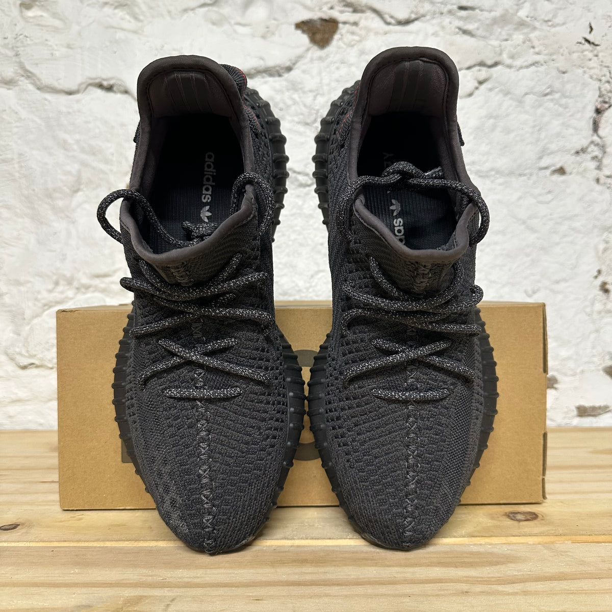 Yeezy 350 V2 Black (Non-Reflective) Sz 9.5