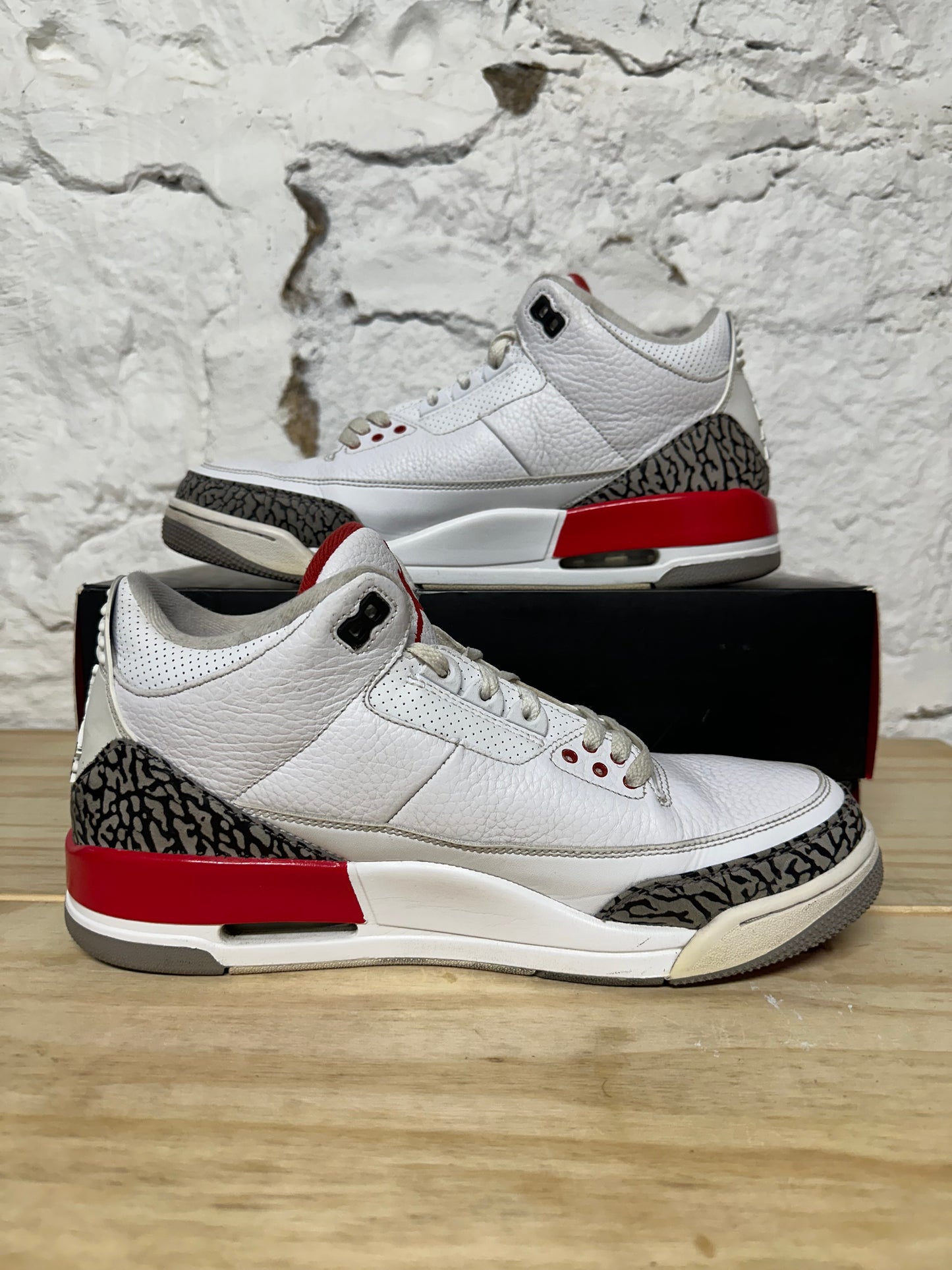 Air Jordan 3 Hall Of Fame Sz 11