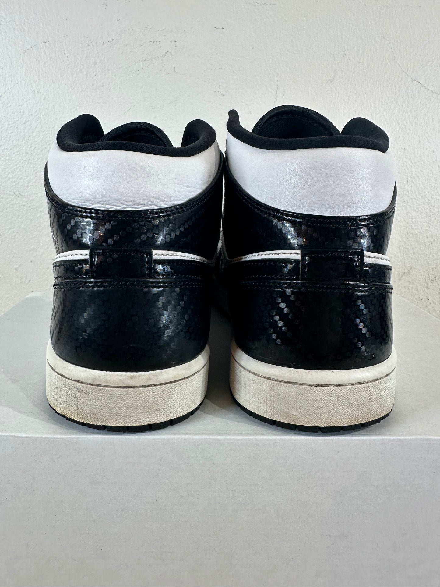 Air Jordan 1 Mid Carbon Fiber Sz 11