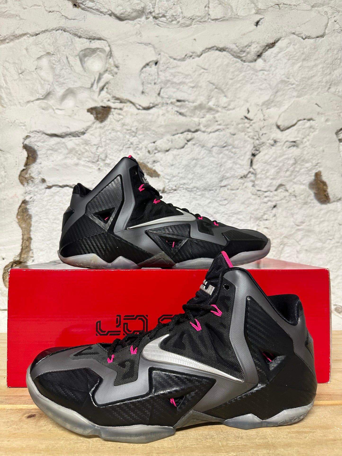 Nike Lebron 11 Miami Nights Sz 11