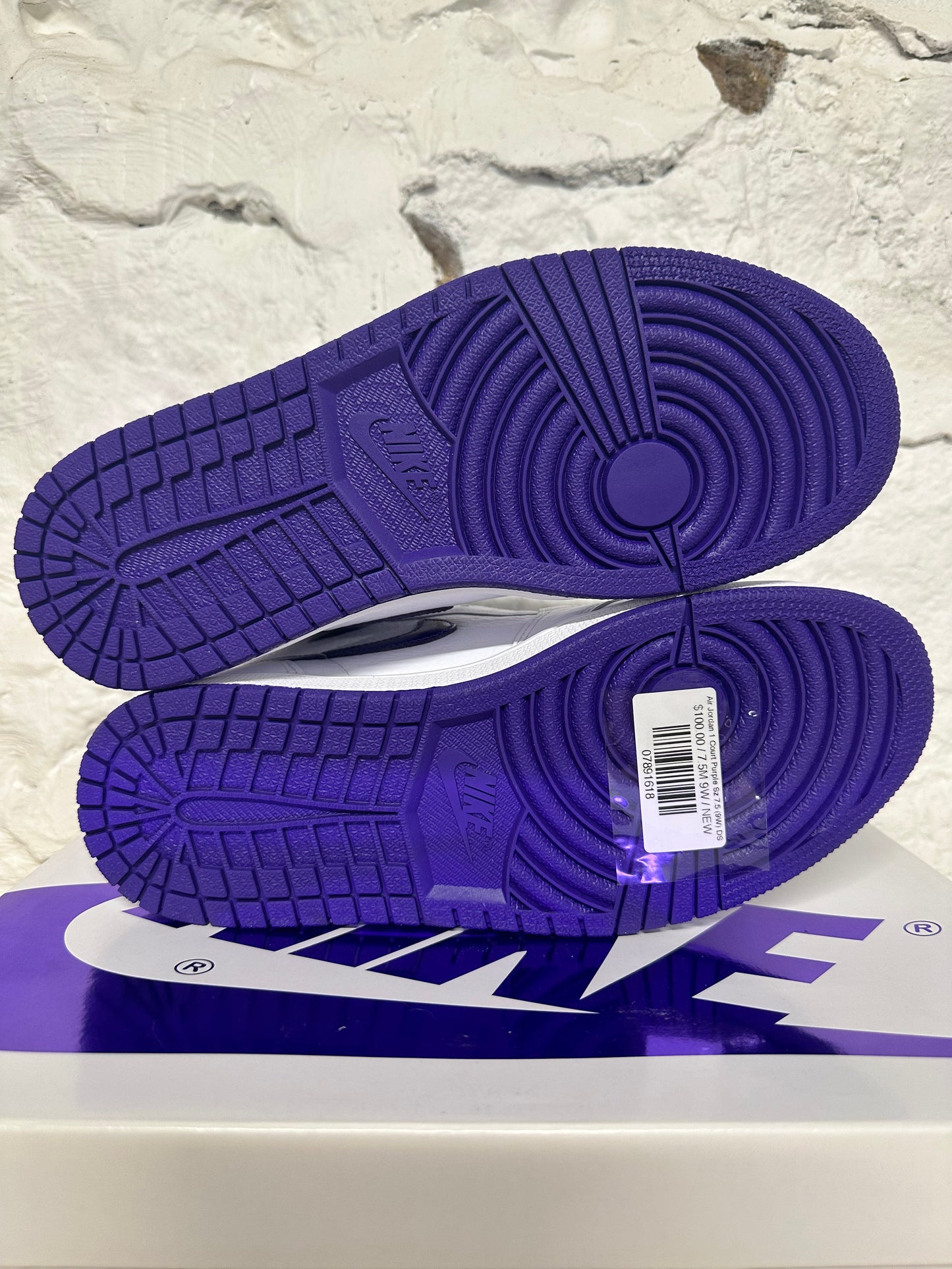 Air Jordan 1 High Court Purple Sz 7.5 (9W) DS