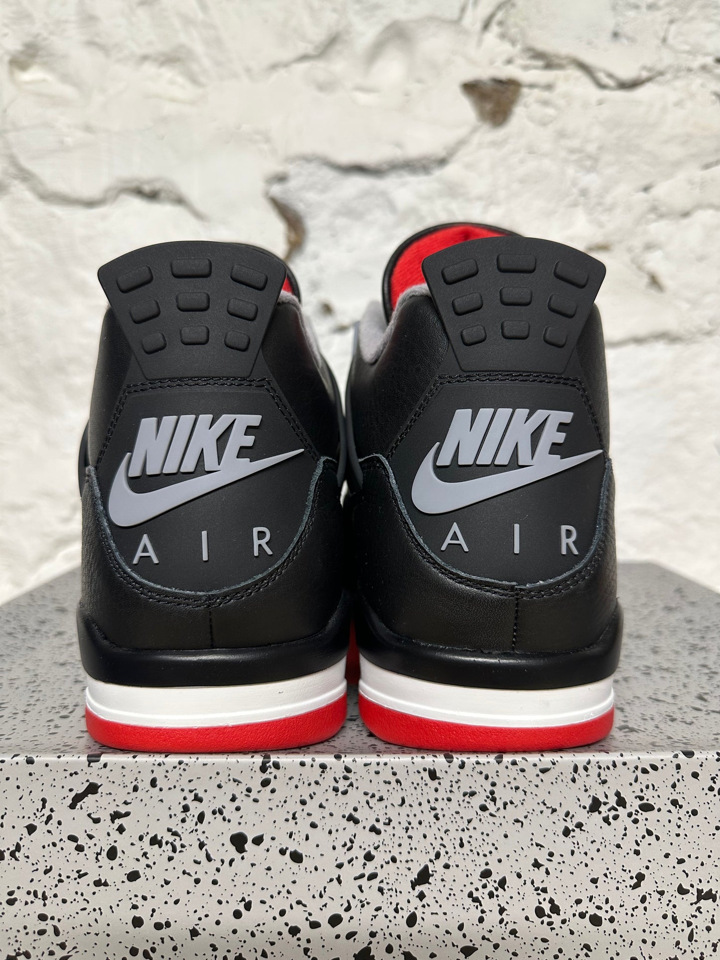 Air Jordan 4 Bred Reimagined Sz 11.5 DS
