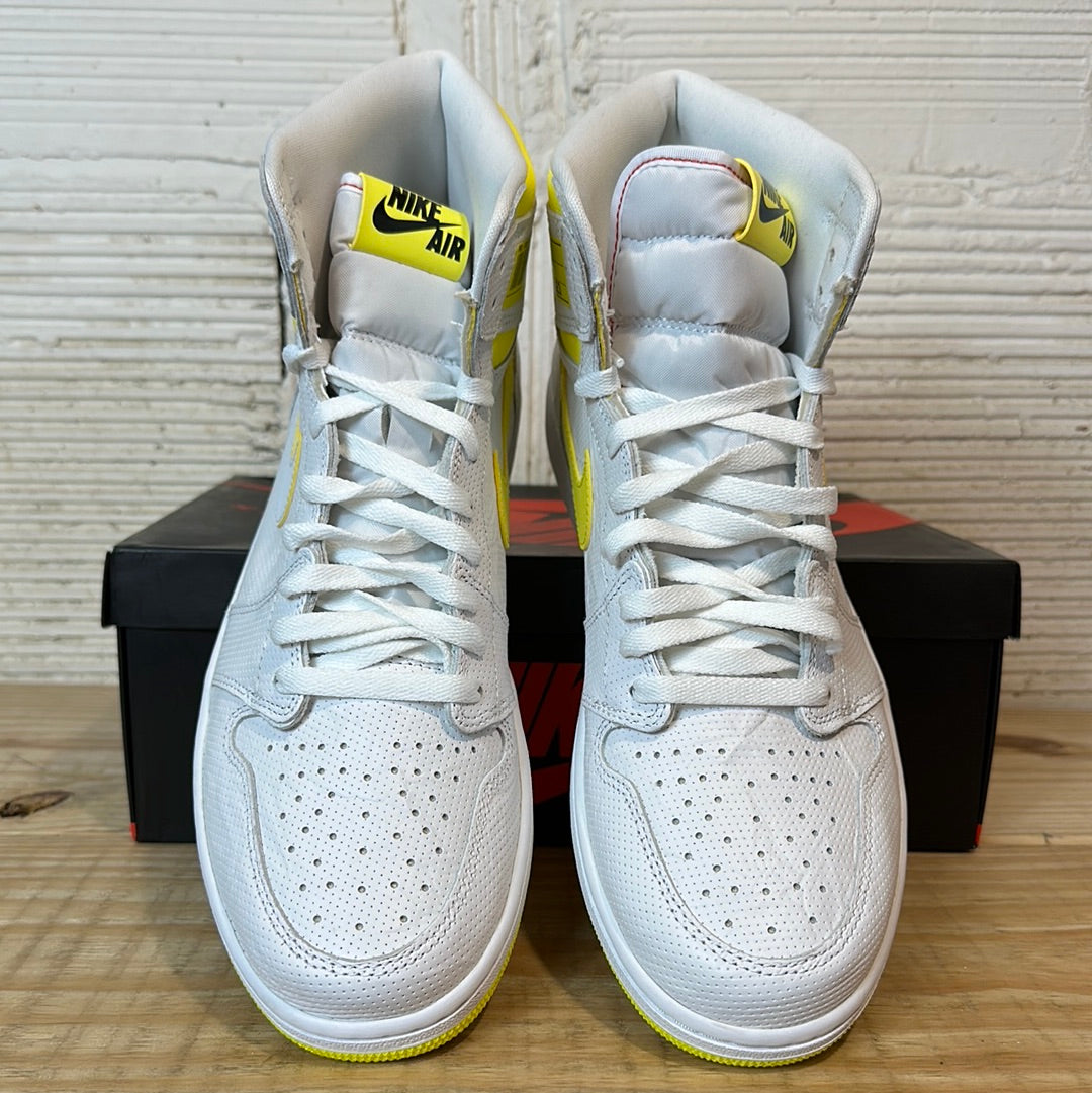 Air Jordan 1 High First Class Flight Sz 13 DS