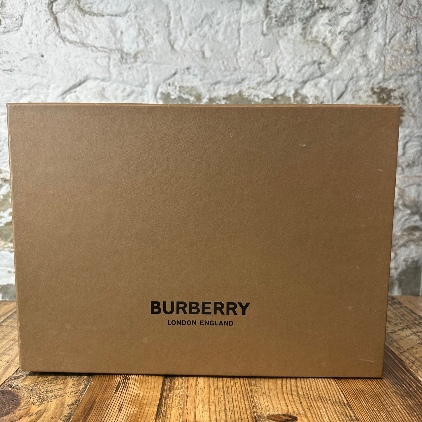 Burberry Ramsey Red Black White Sneaker Sz 9 (42)