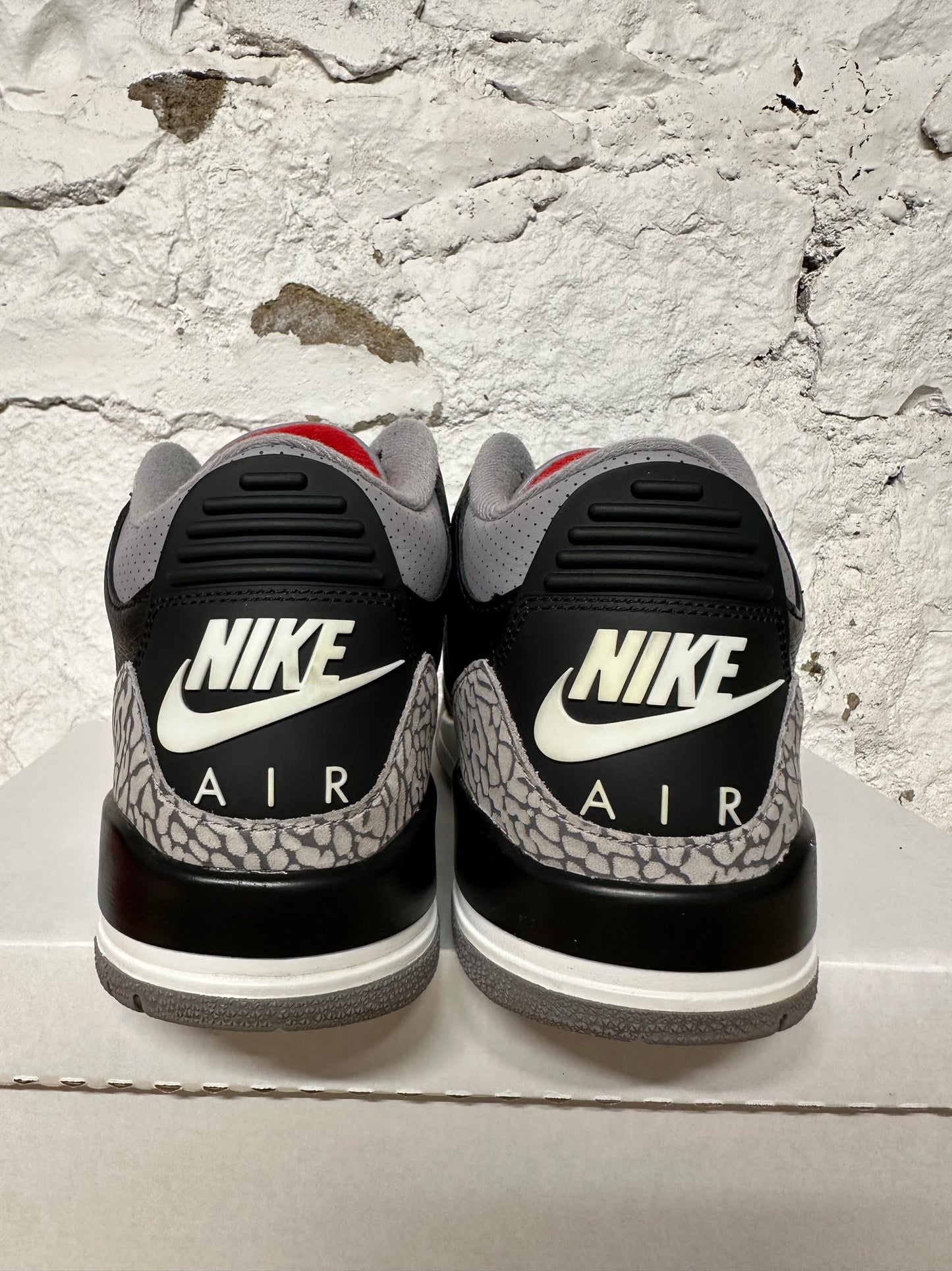 Air Jordan 3 Black Cement Sz 9