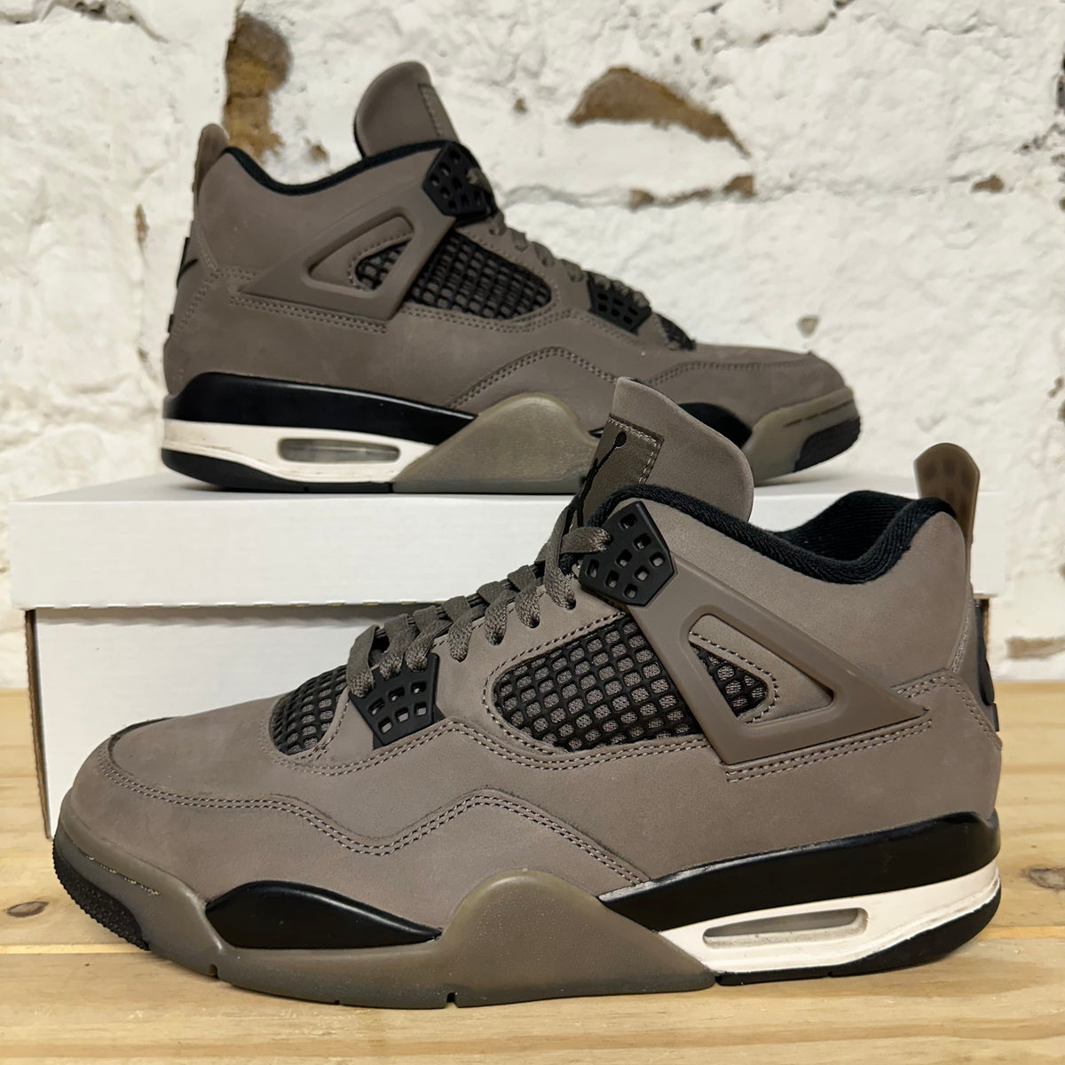 Air Jordan 4 Cave Stone Sz 9.5